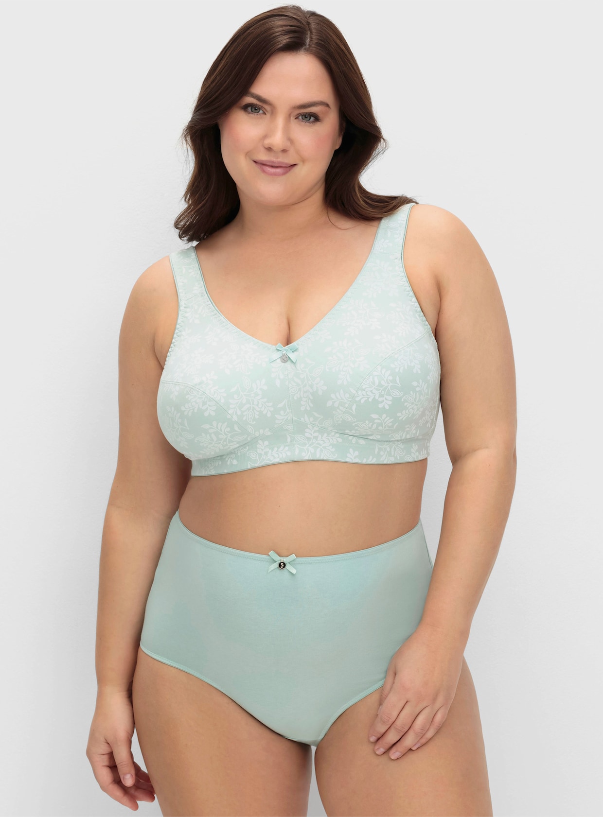 sheego Steunbeha zonder beugel - mint+wit