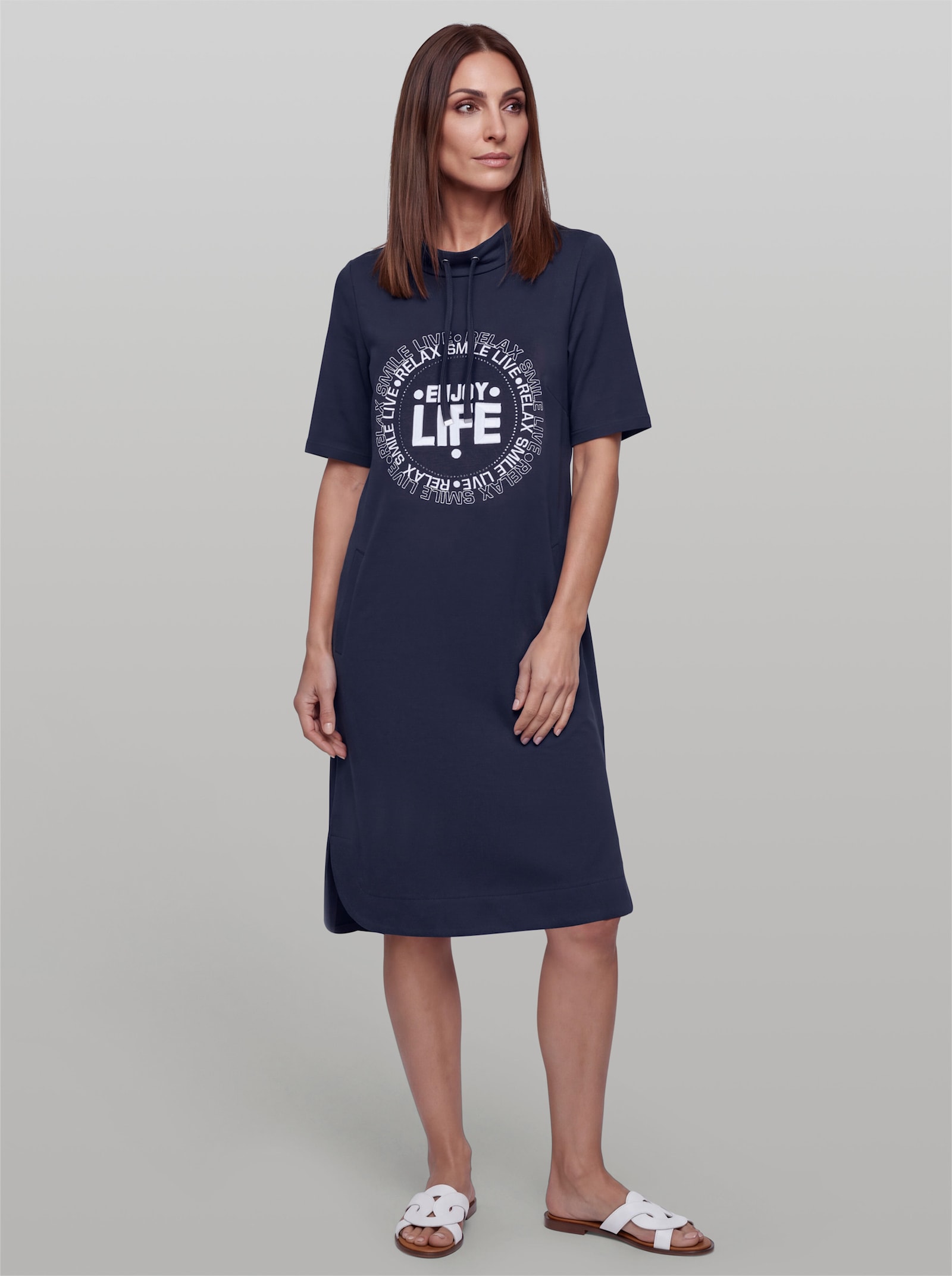 heine Freizeitkleid mit Stickerei - marine-weiß