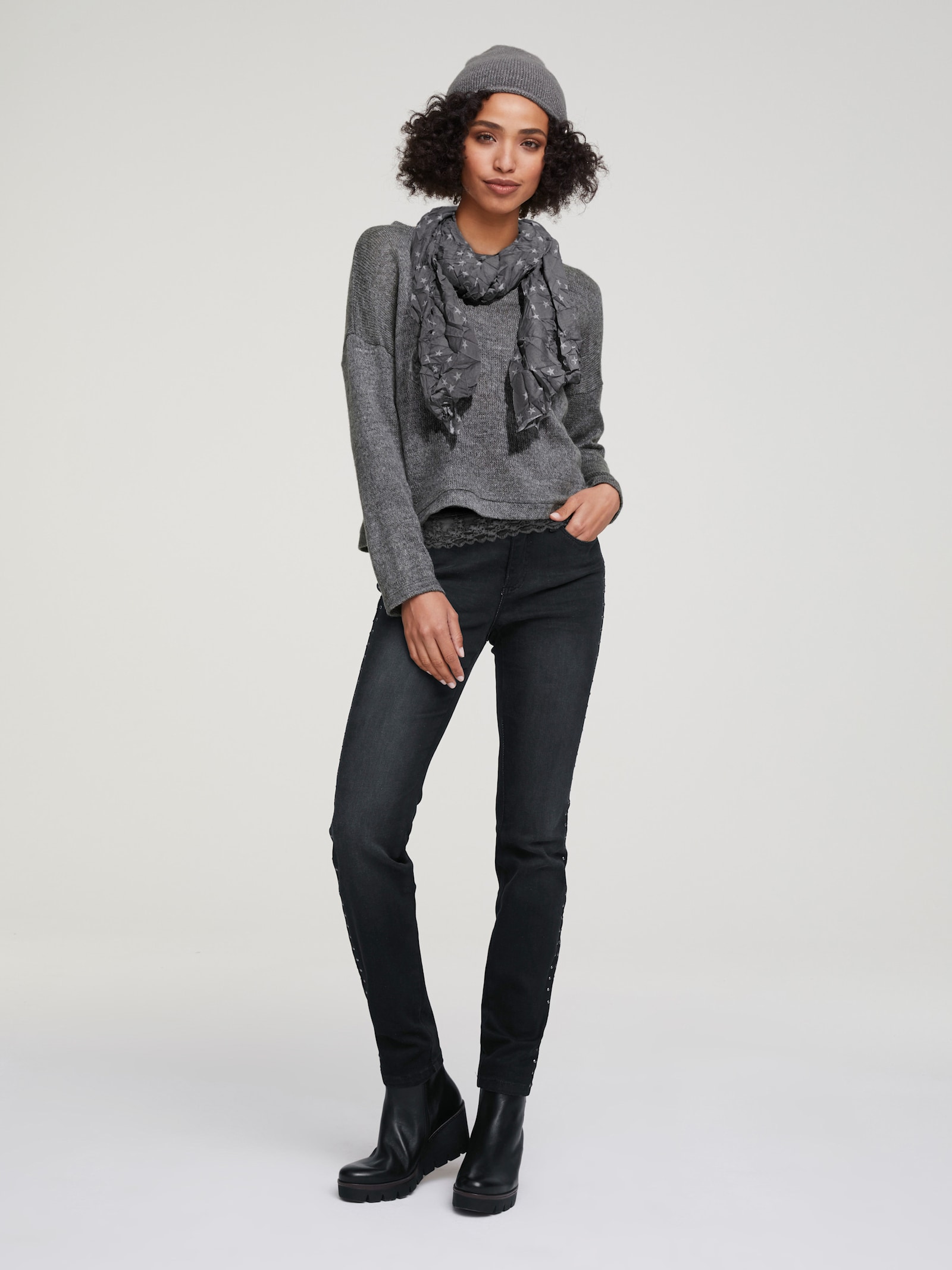 heine 2-in-1-Shirt mit Schal - grau