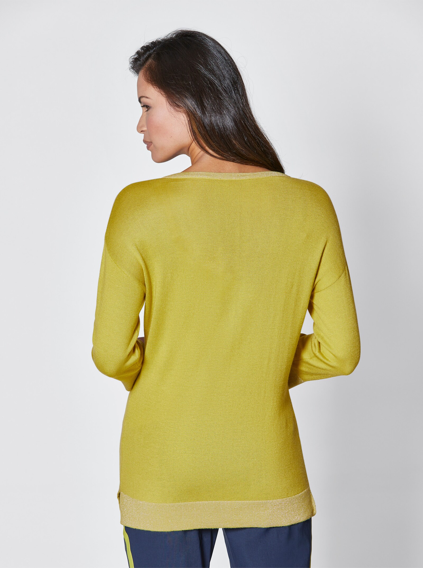 V-Ausschnitt-Pullover in Viskose-Seiden-Mischung - gelbgrün