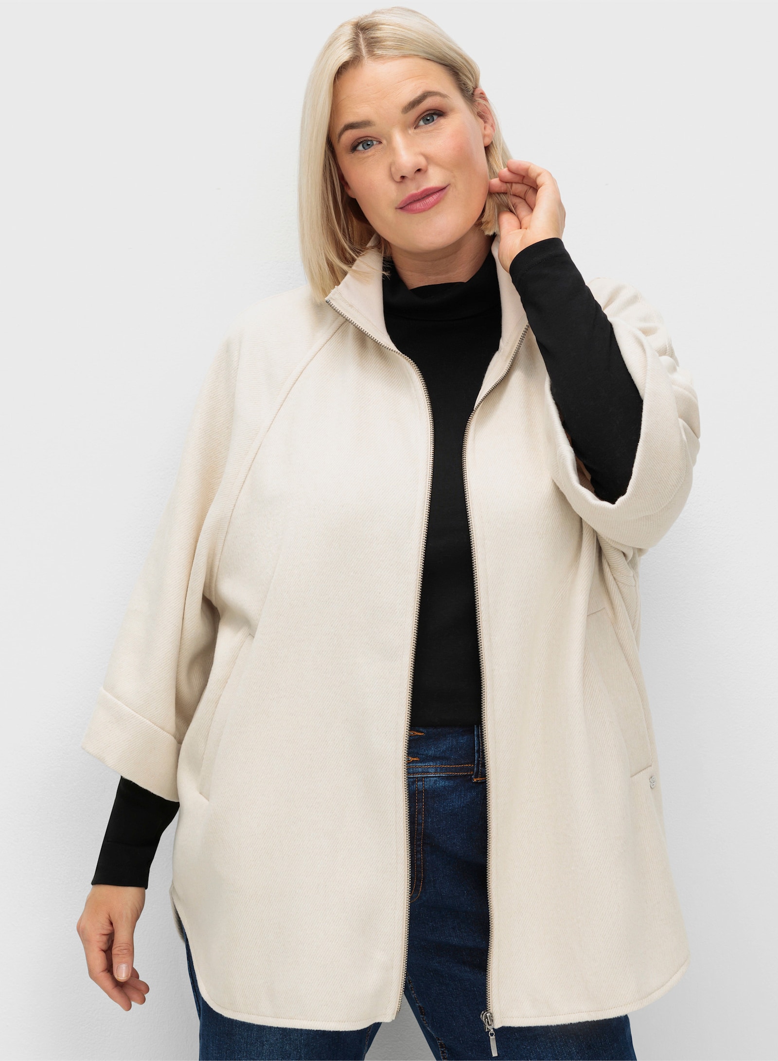 sheego Jacke in Cape-Form, mit 3/4-Arm - beige