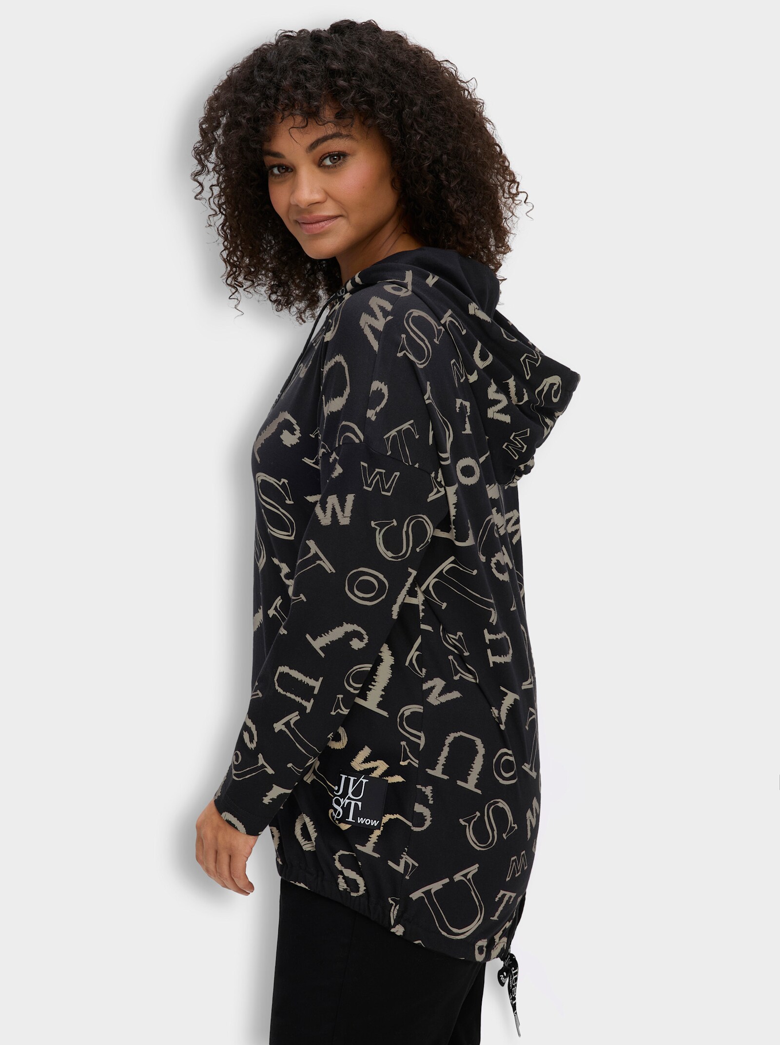 Longshirt im Lettering-Dessin - schwarz-schlamm