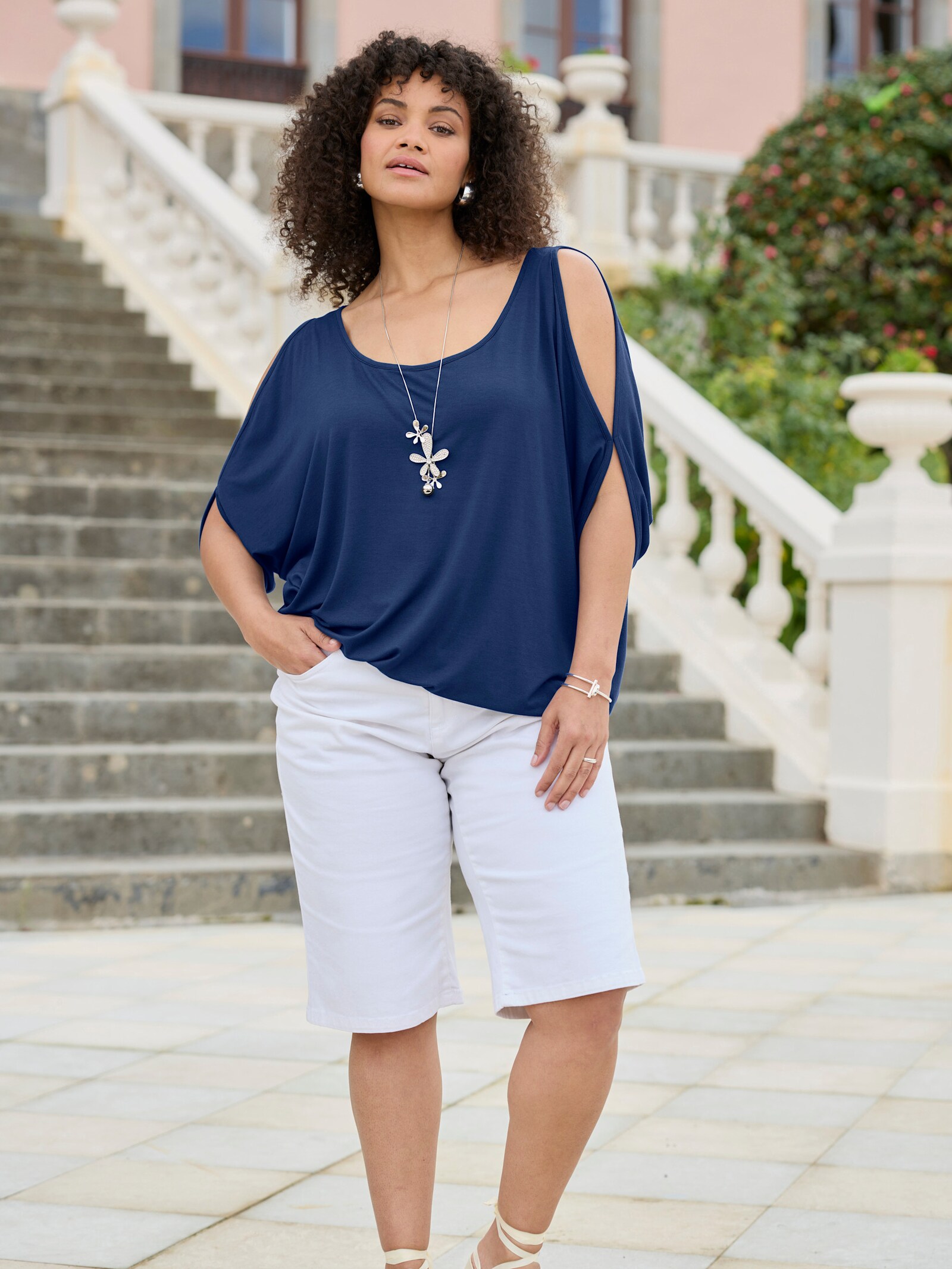 sheego Shirt mit Cut-outs und Bindeband - royalblau