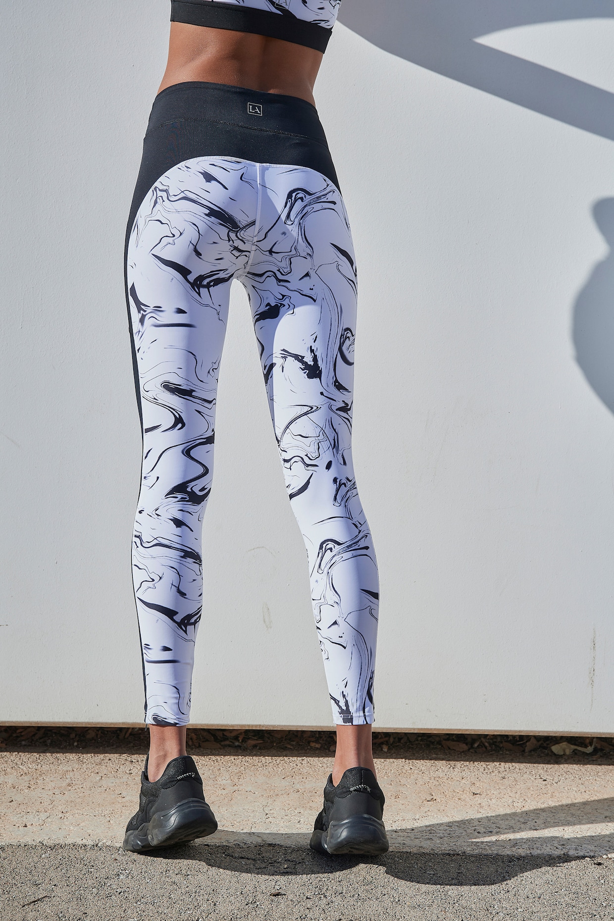 LASCANA ACTIVE Legging - wit/zwart gedessineerd/neongeel