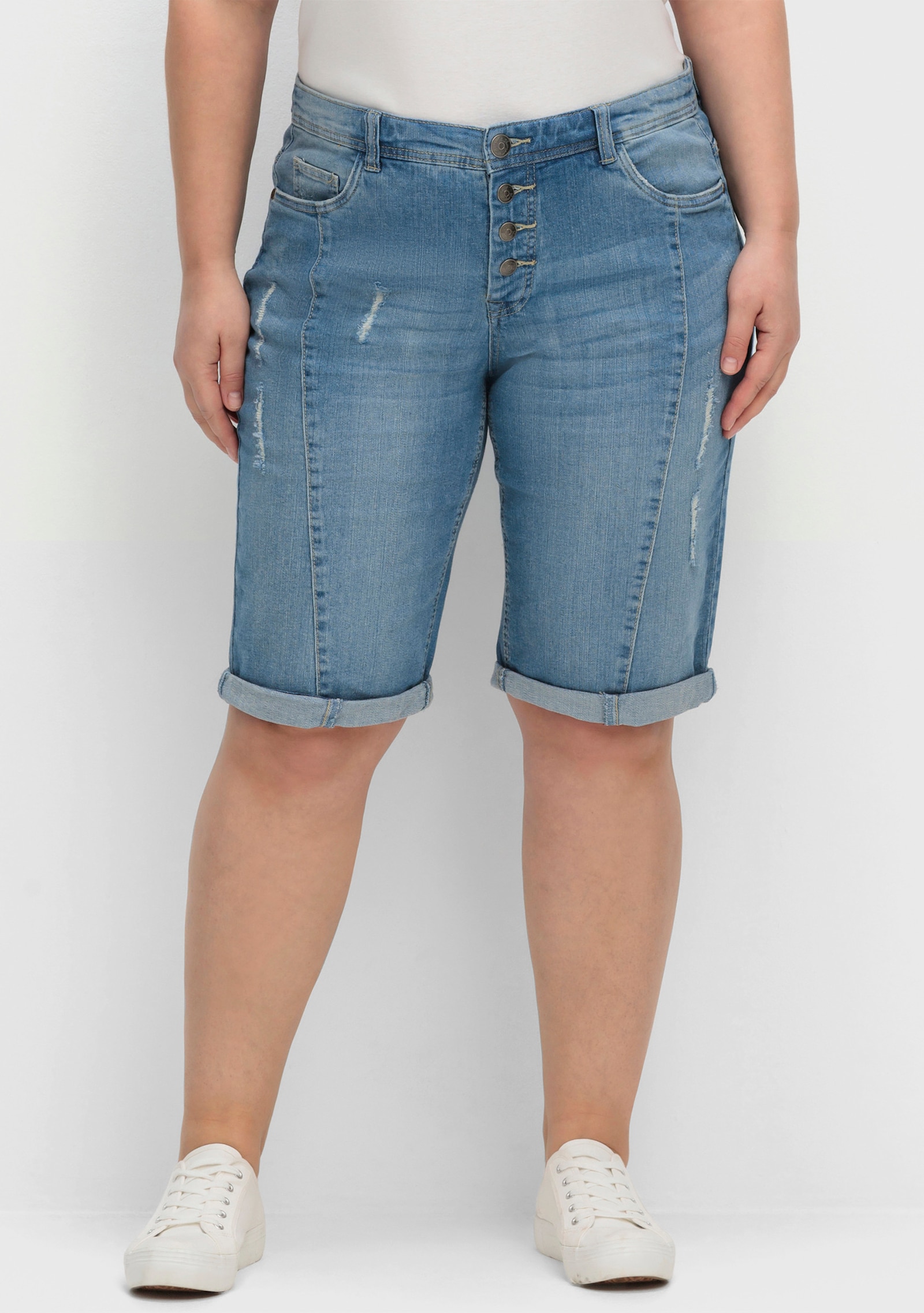 sheego Jeansbermudas mit Destroyed-Effekten - light blue-denim