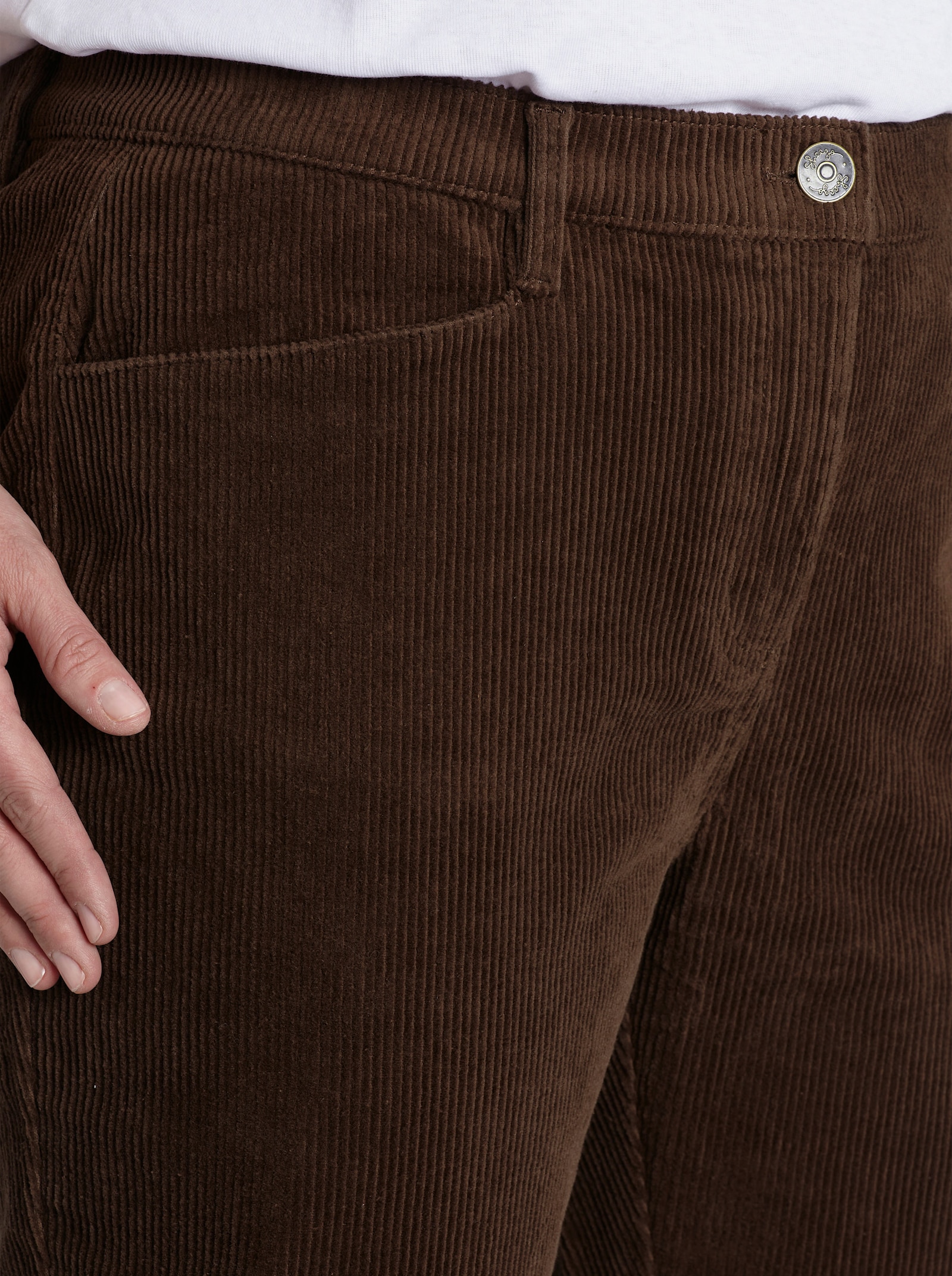 sheego Cordhose mit schmalem Bein - schoko