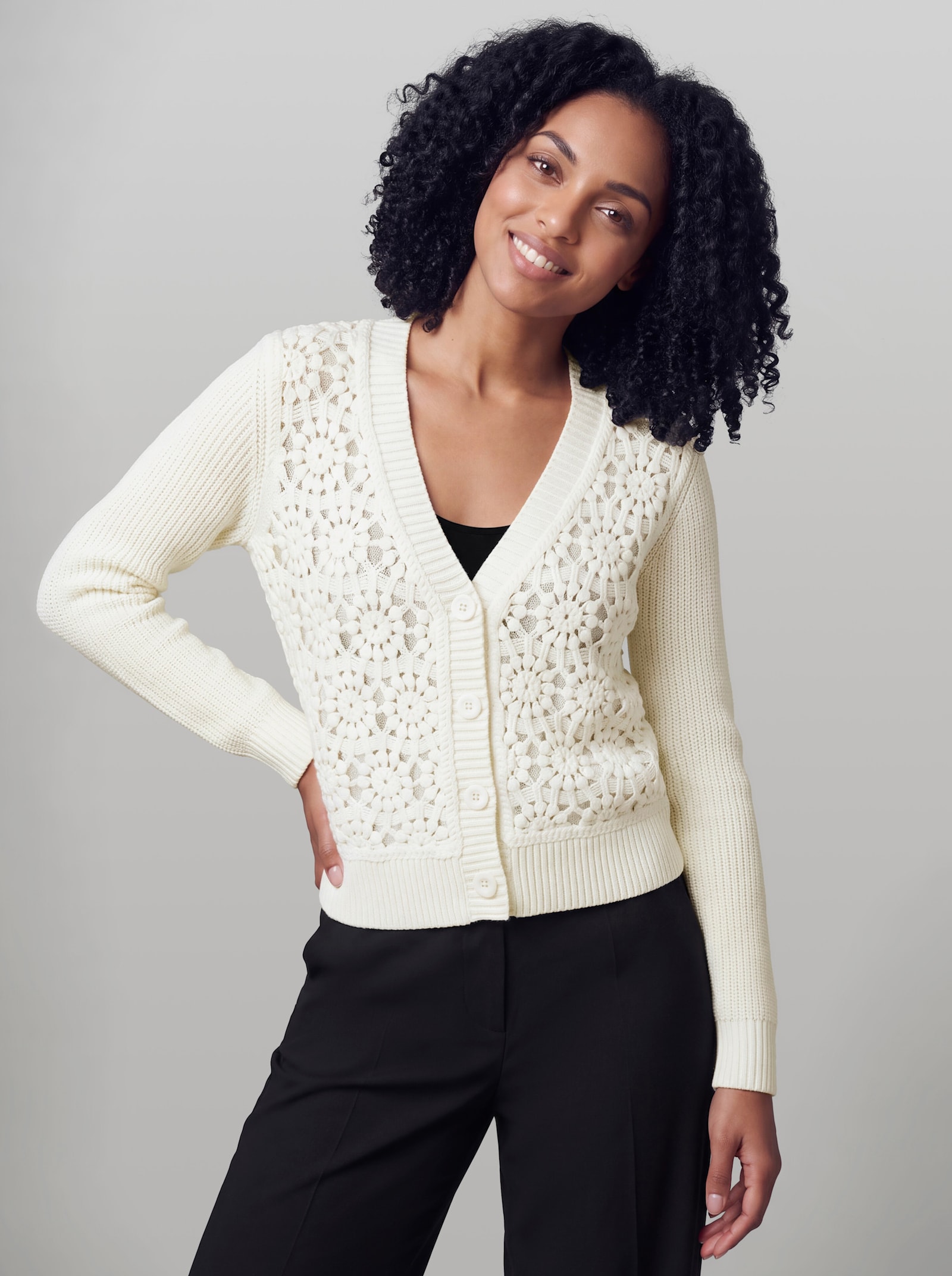 heine Strickjacke mit floraler Spitze - ecru