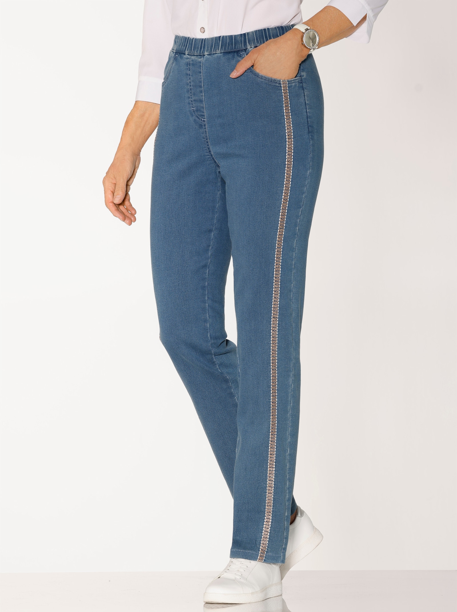 Schlupfjeans mit Stickerei - blue-bleached
