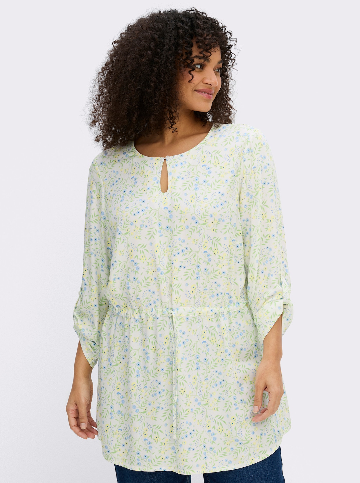 sheego Tunika mit Blumenprint und Taillen-Gummizug - ecru-eisblau-gemustert