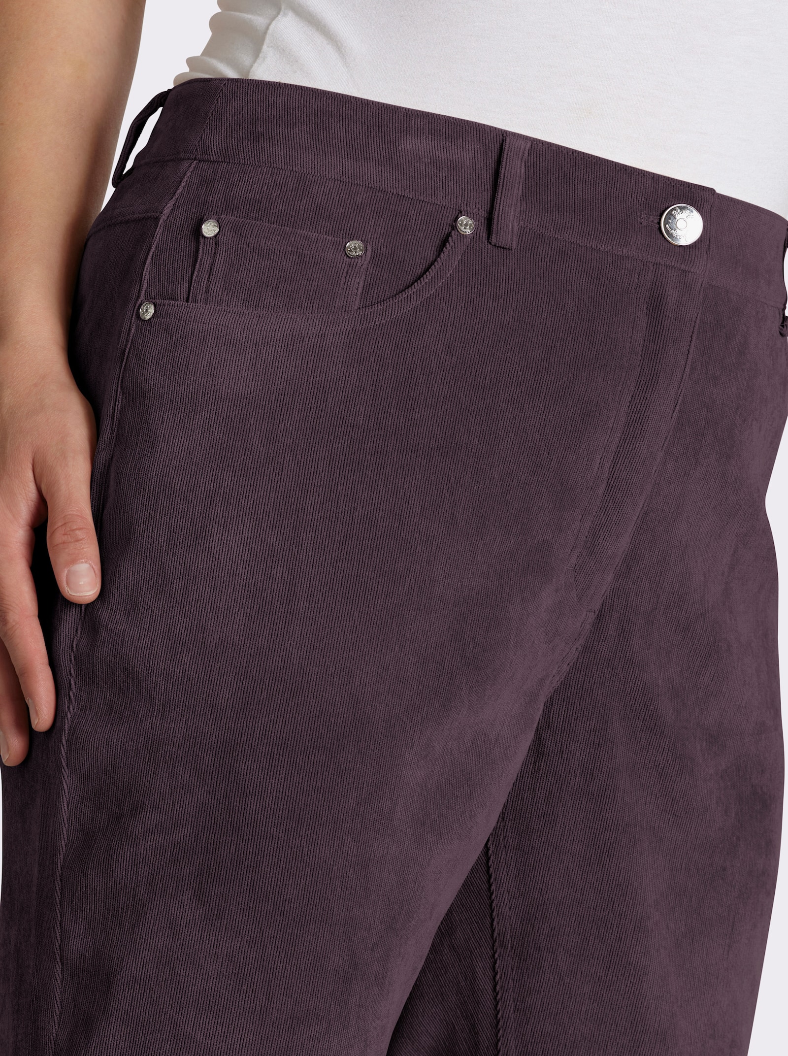 sheego Cordhose in Bootcut-Form - aubergine