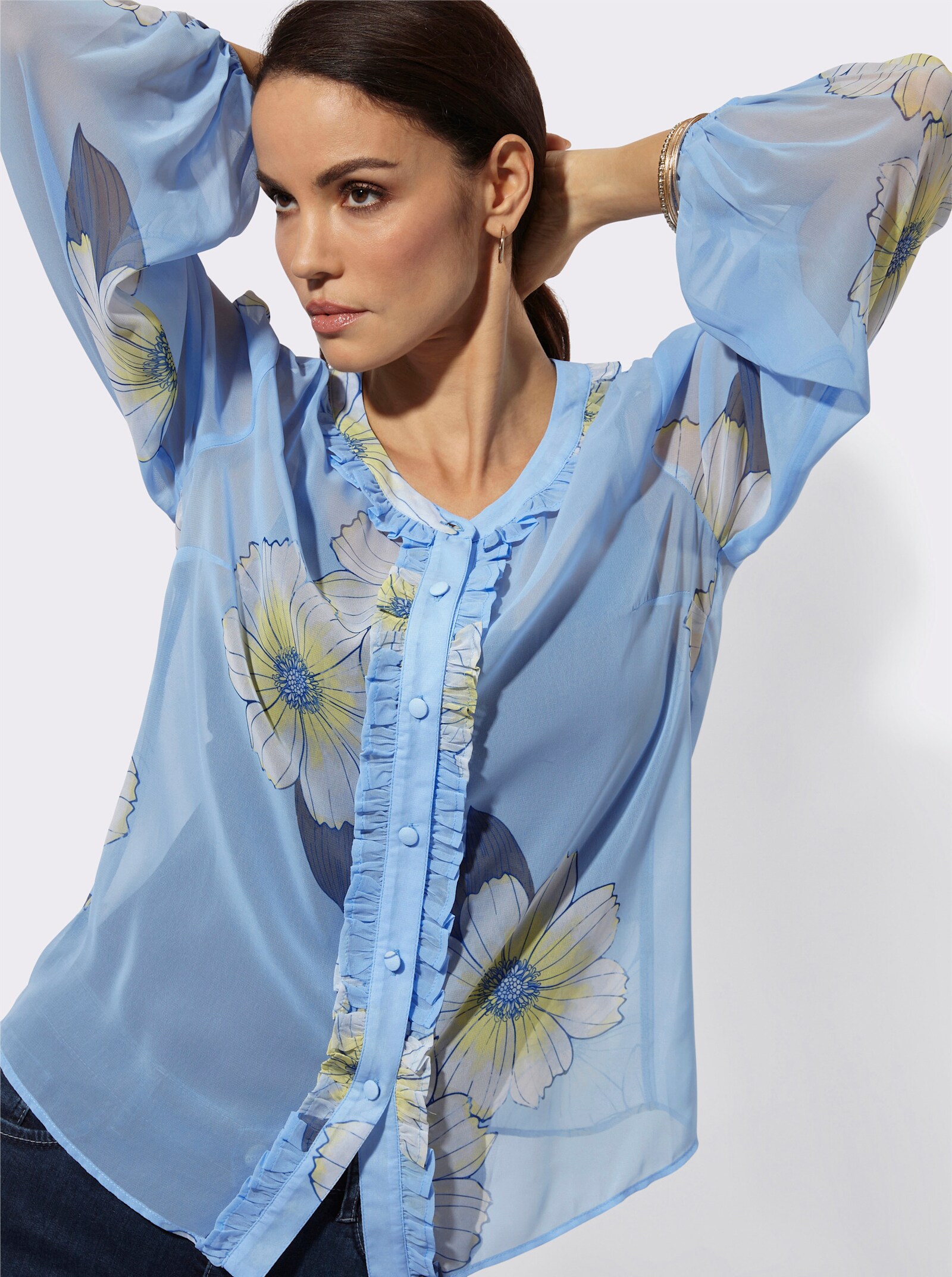 Druckbluse mit romantischen Rüschen - eisblau-ecru-bedruckt