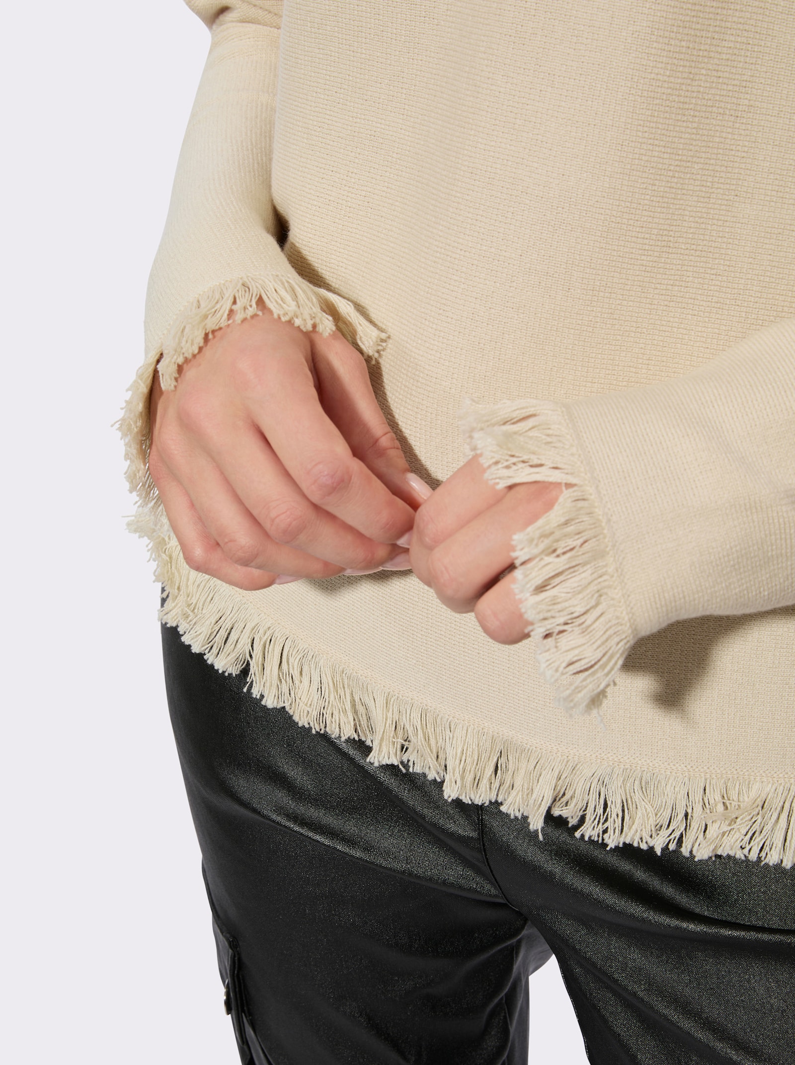 Langarm-Pullover mit Fransen-Abschlüssen - elfenbein