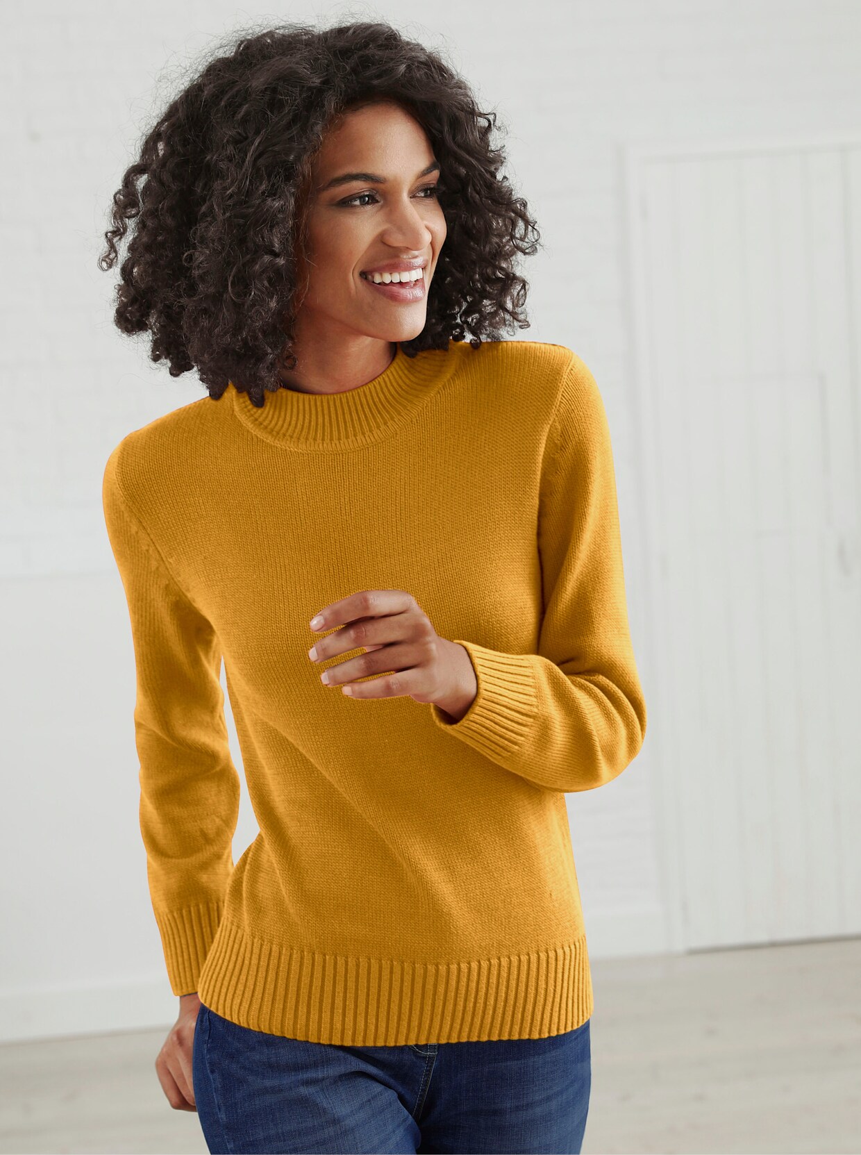 pull à col montant - jaune maïs