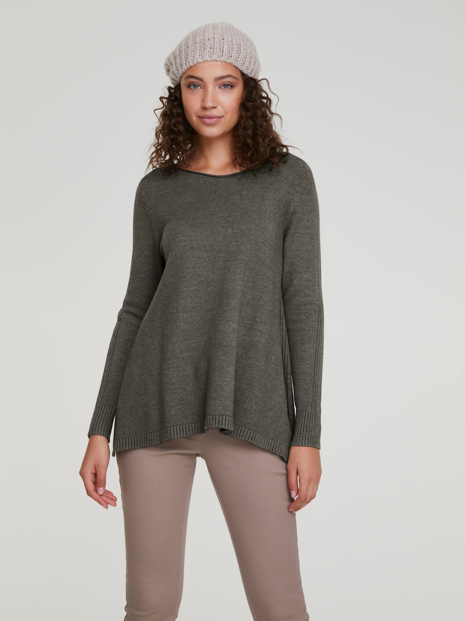 heine Longpullover mit großzügigem Rundhals-Ausschnitt - oliv