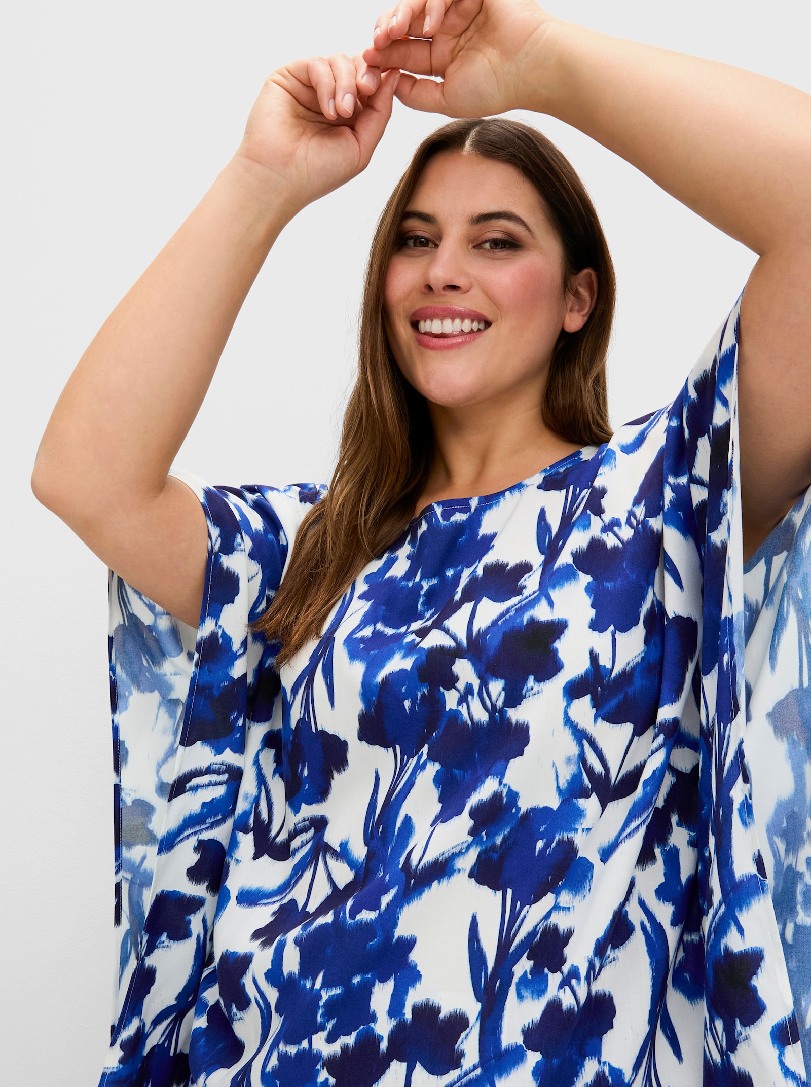 sheego Tunika mit Zipfelsaum und Blumendruck - kobalt-gemustert