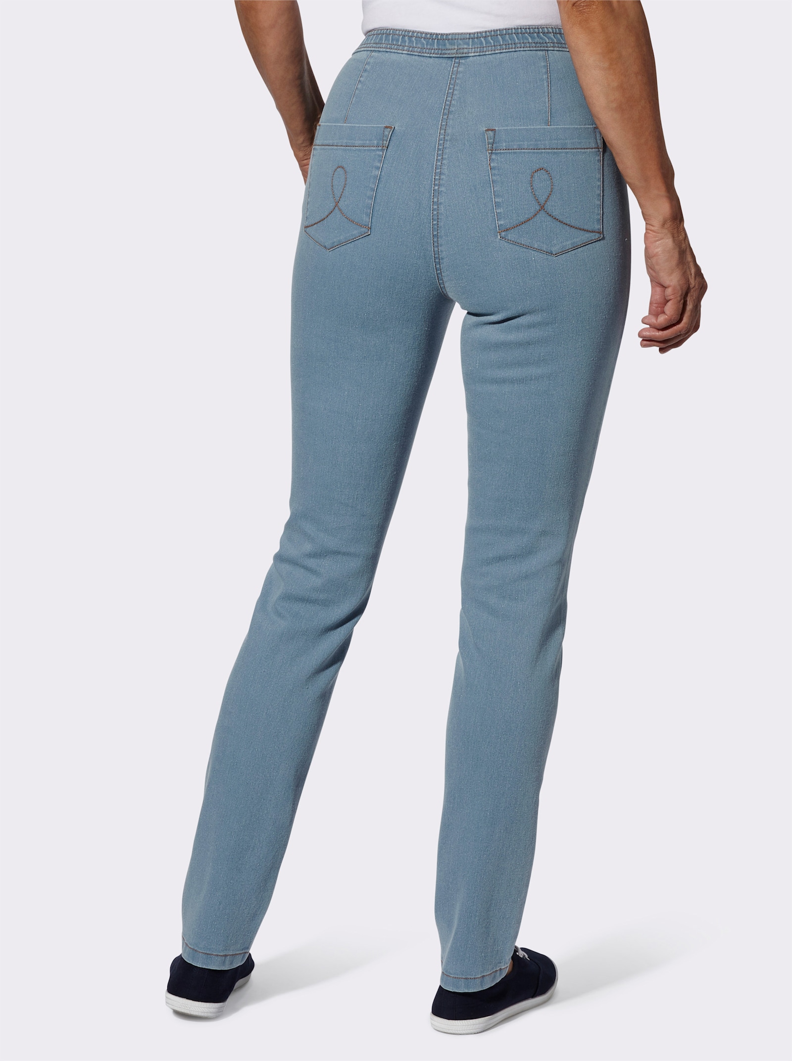 Schlupfjeans in schmaler Form - blue-bleached