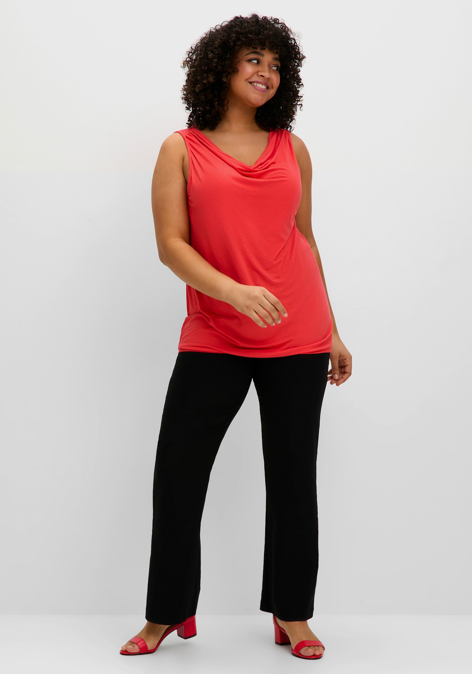 sheego Trägertop mit Wasserfallkragen - hummer