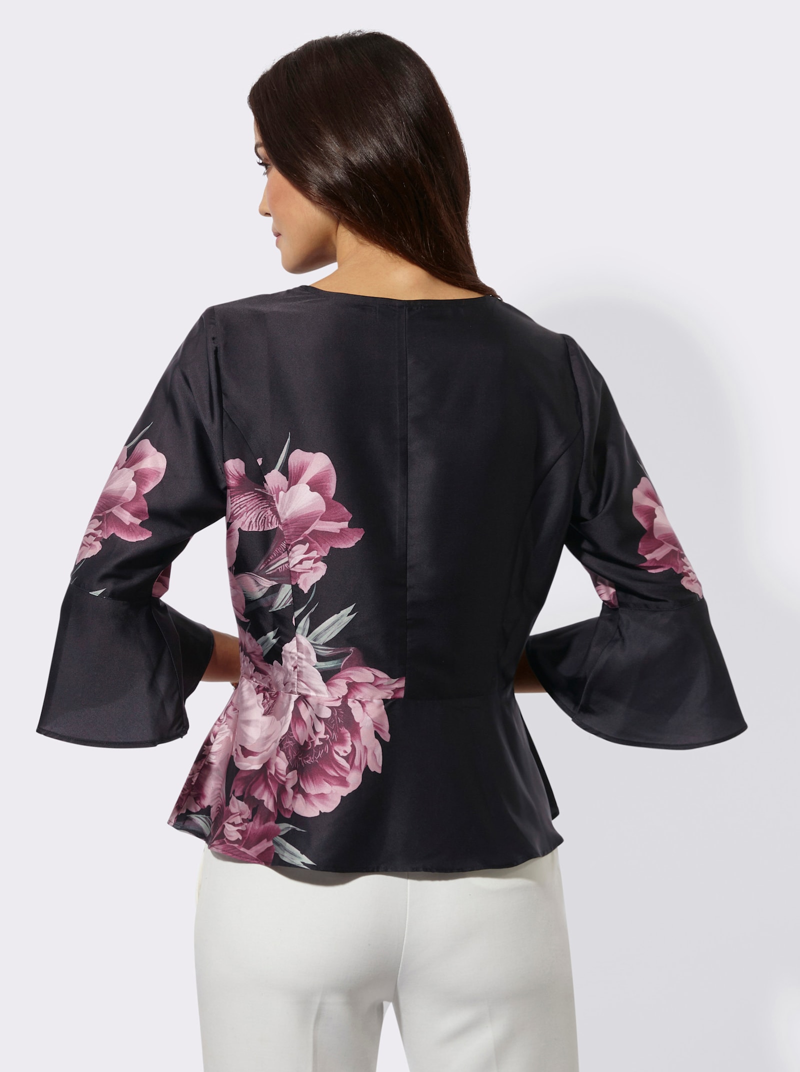 Druckbluse mit Volant-Abschluss - schwarz-hortensie-bedruckt