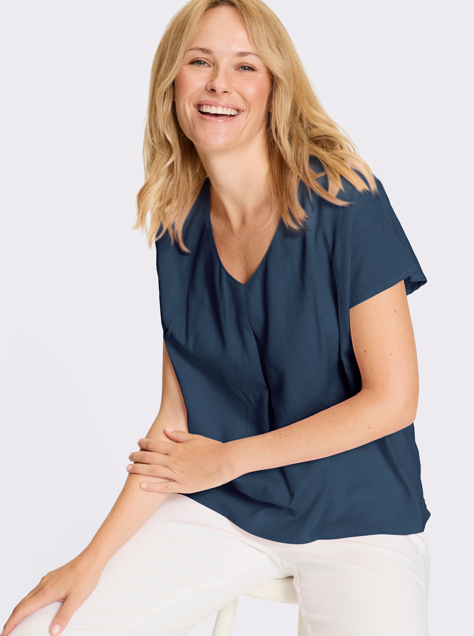 Navlékací halenka se záhybem vpředu - tmavěmodrá