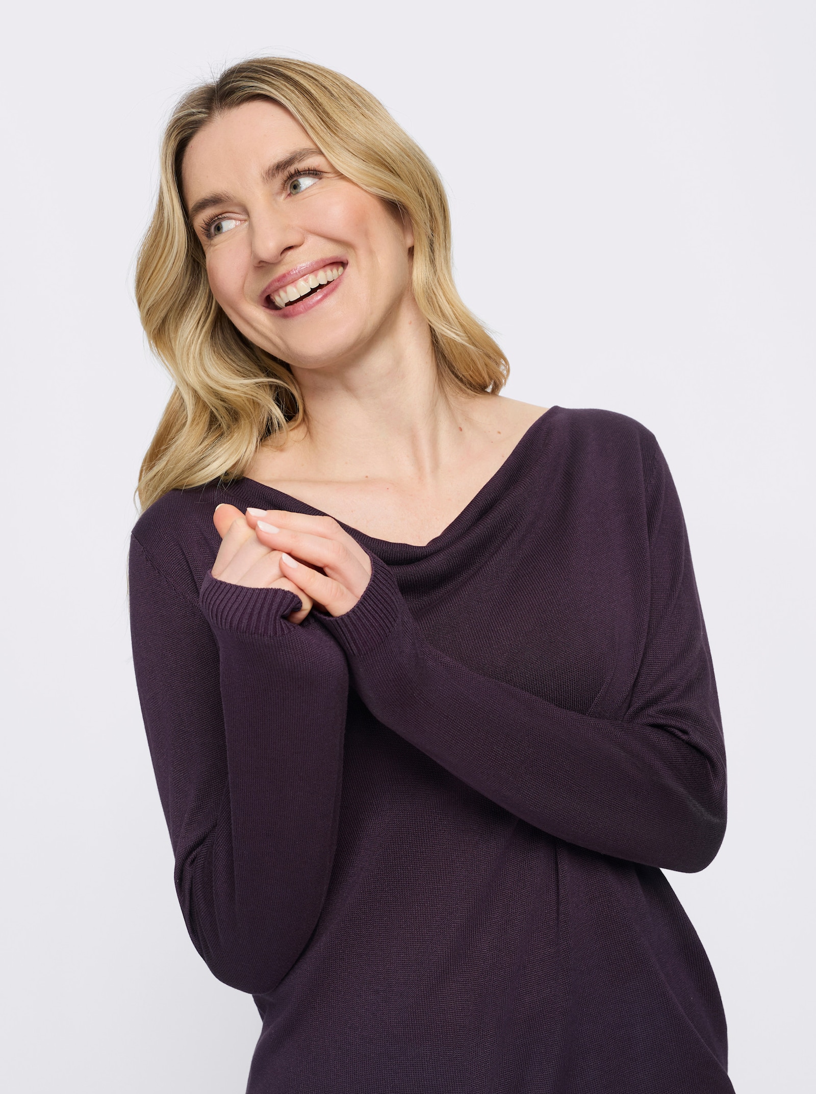 Wasserfallpullover aus reiner Viskose - aubergine