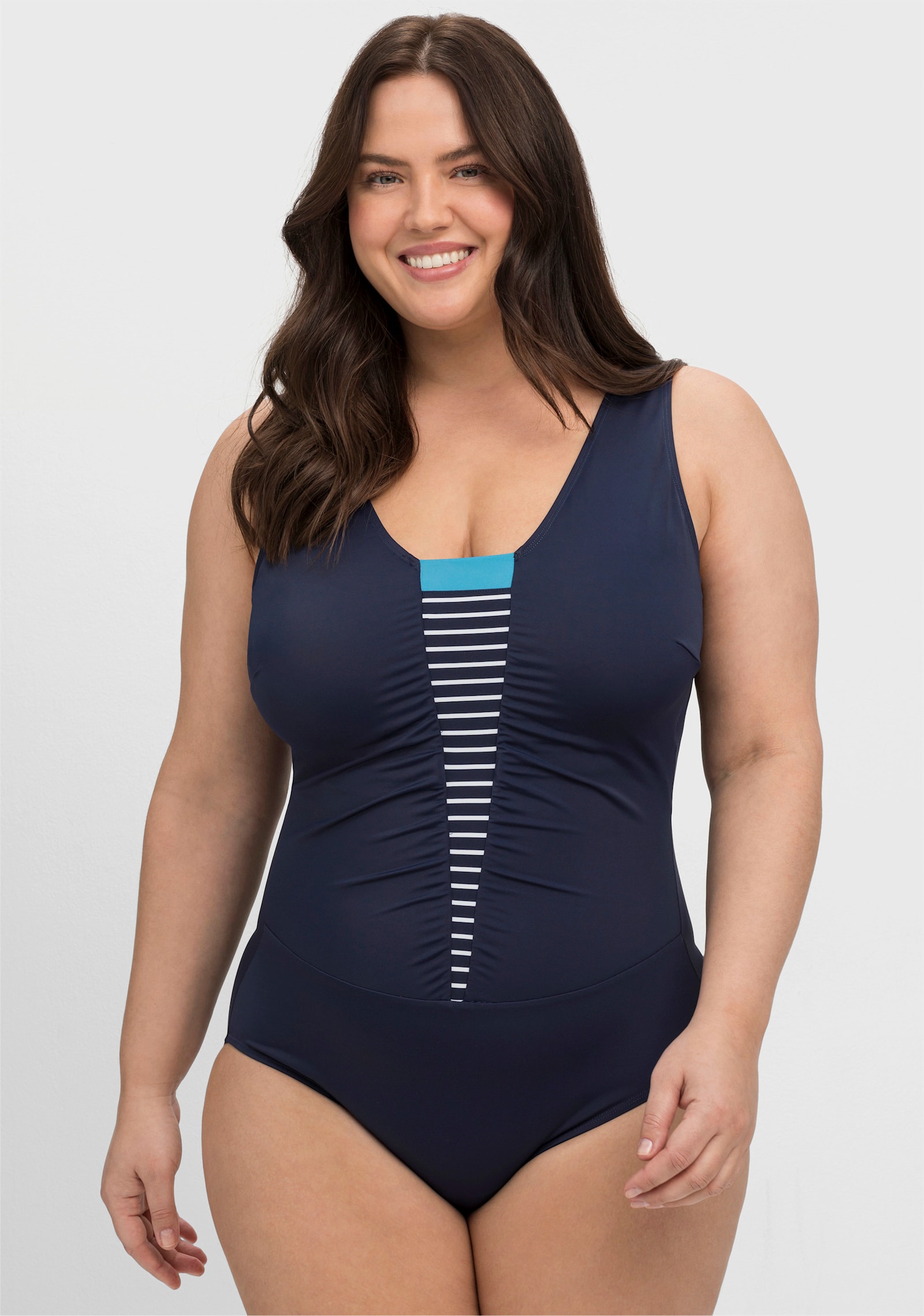 sheego Badeanzug mit Powernetz-Einsatz - marine-gestreift