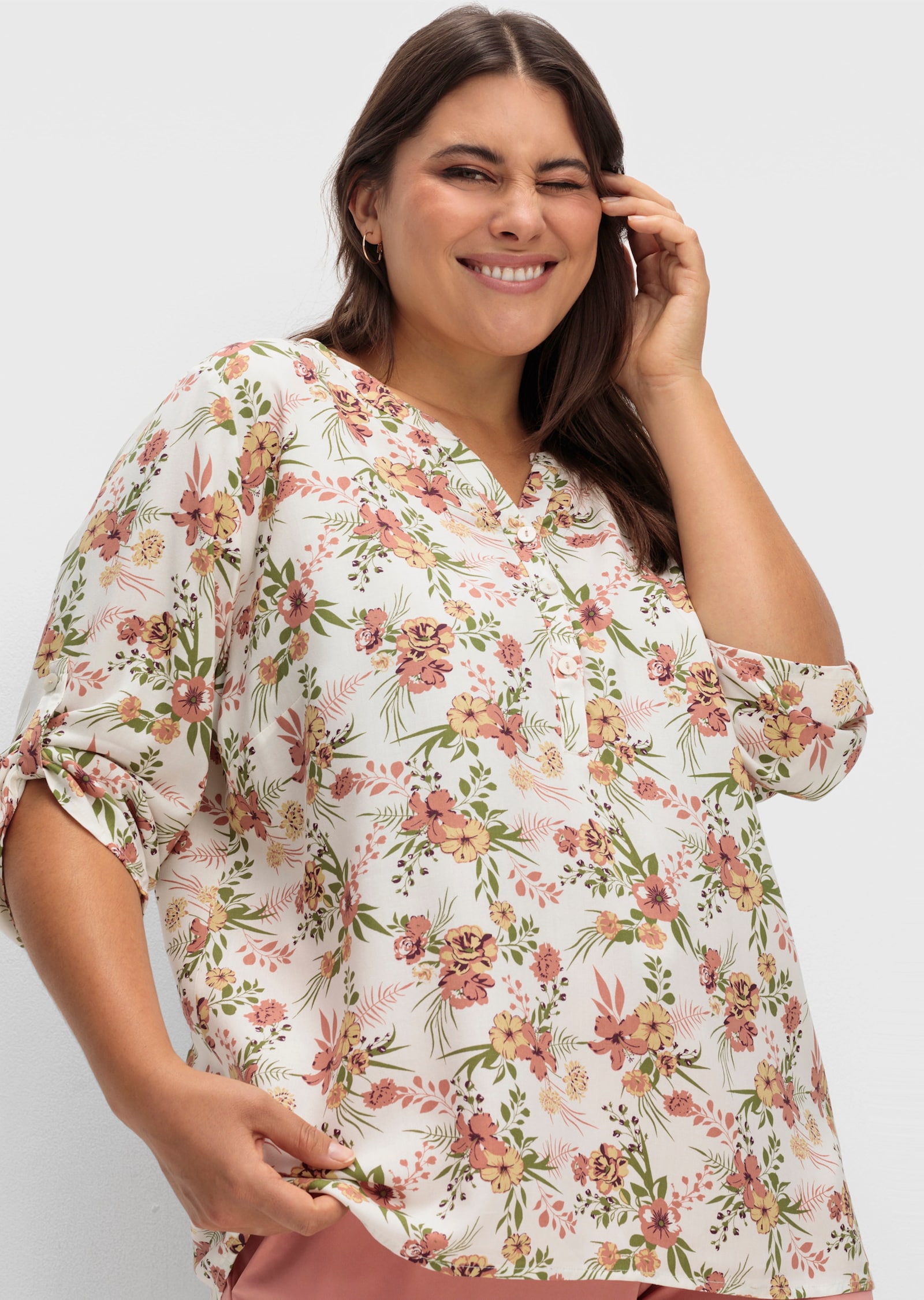 Druckbluse mit kurzer Knopfleiste - ecru-khaki-bedruckt