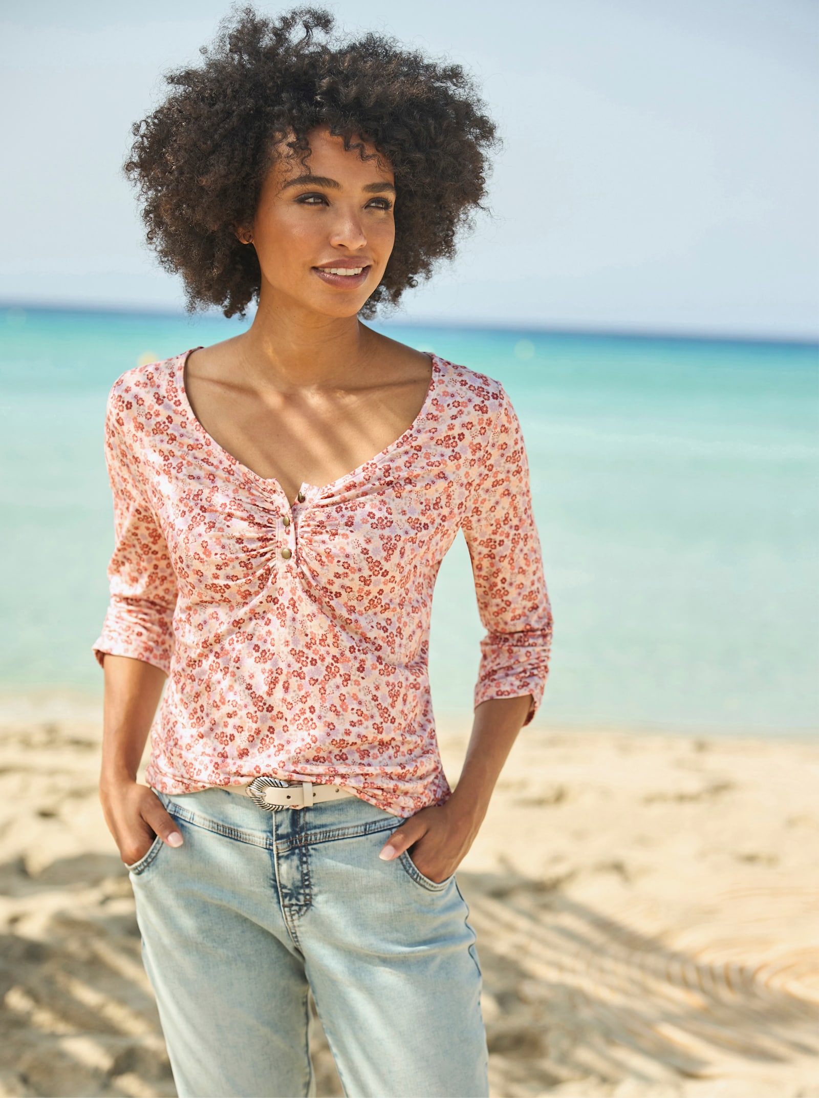 heine Print-Shirt mit Millefleur-Muster - sand-papaya-bedruckt