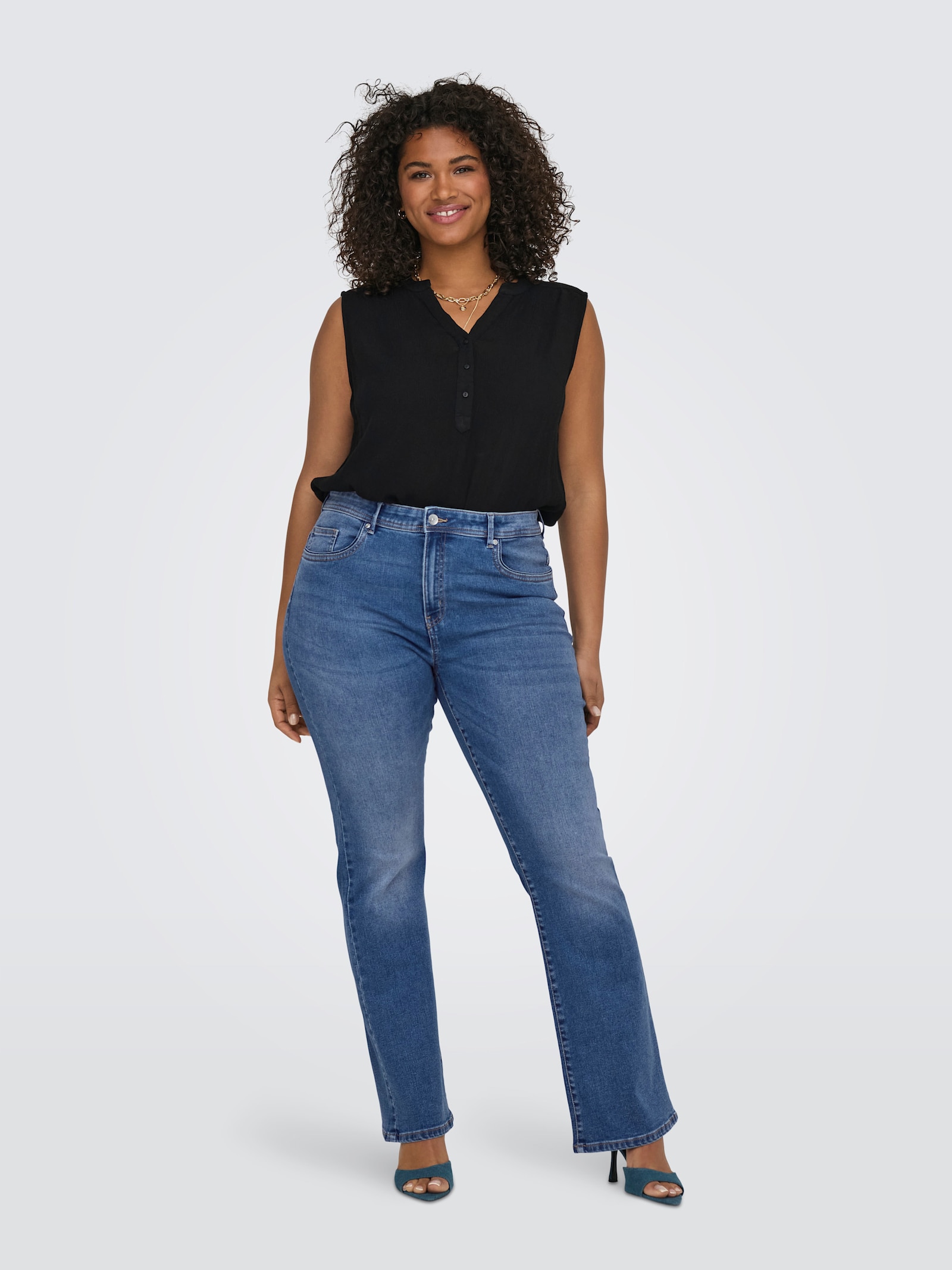 ONLY CARMAKOMA Bootcut-Jeans - medium blue denim