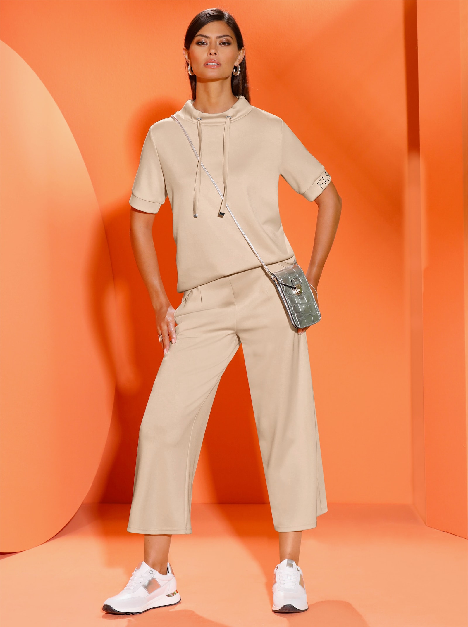 Stehkragenshirt in weichem Material - elfenbein