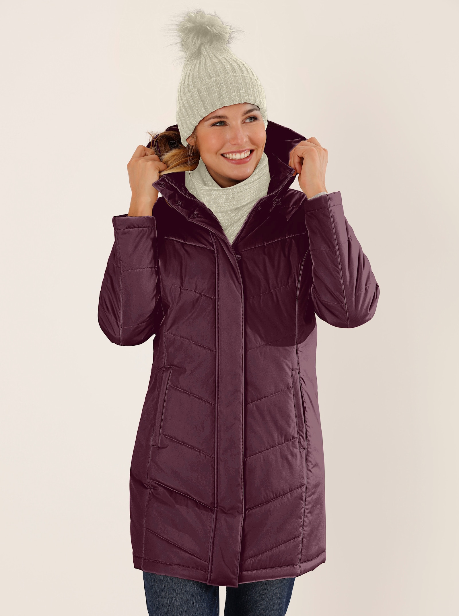 Dlhá bunda s odopínateľnou kapucňou - bordová