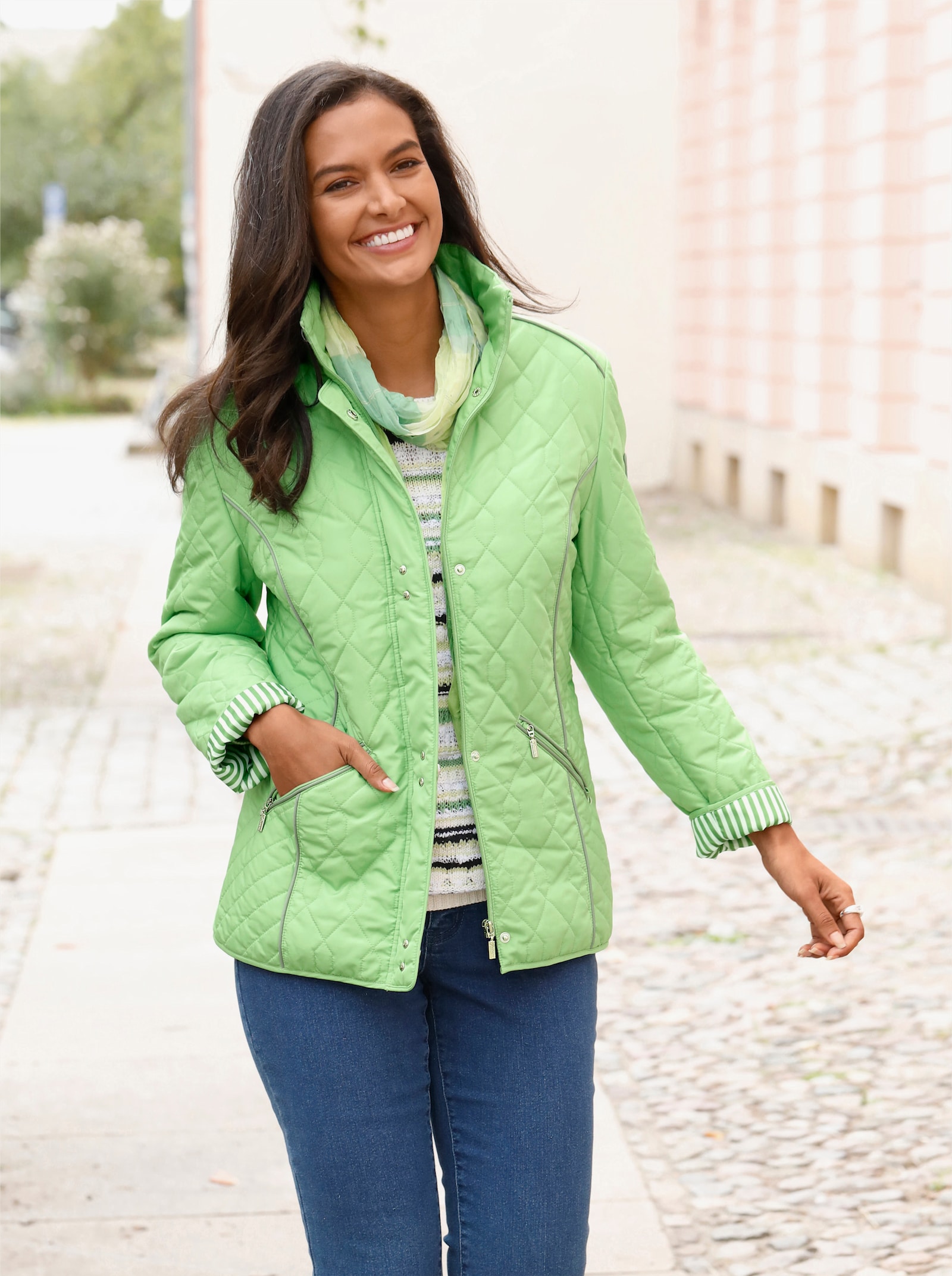 Steppjacke mit Kontrast-Details - apfel