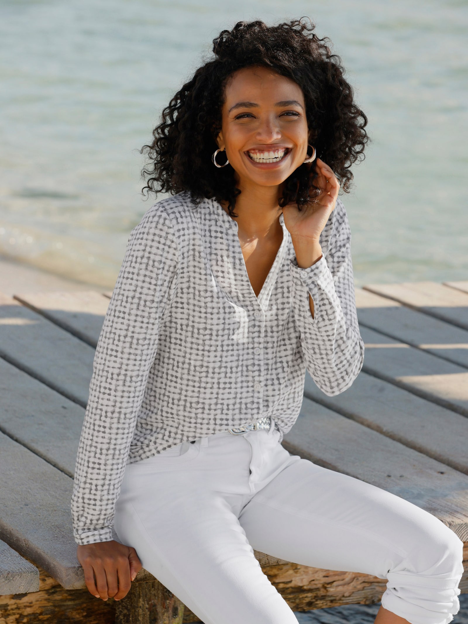 heine Jersey-Bluse mit verlängertem Rücken - ecru-hellgrau-bedruckt