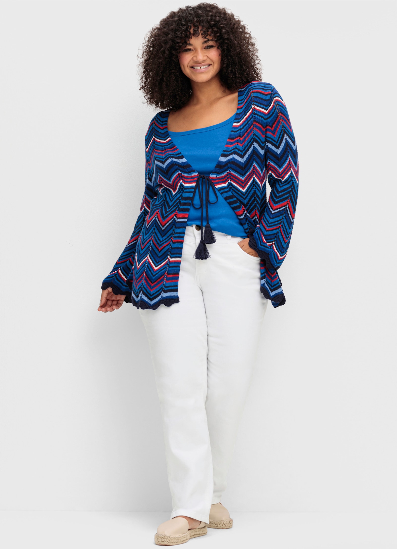 sheego Ajourstrickjacke im Zickzack-Muster - marine-gemustert