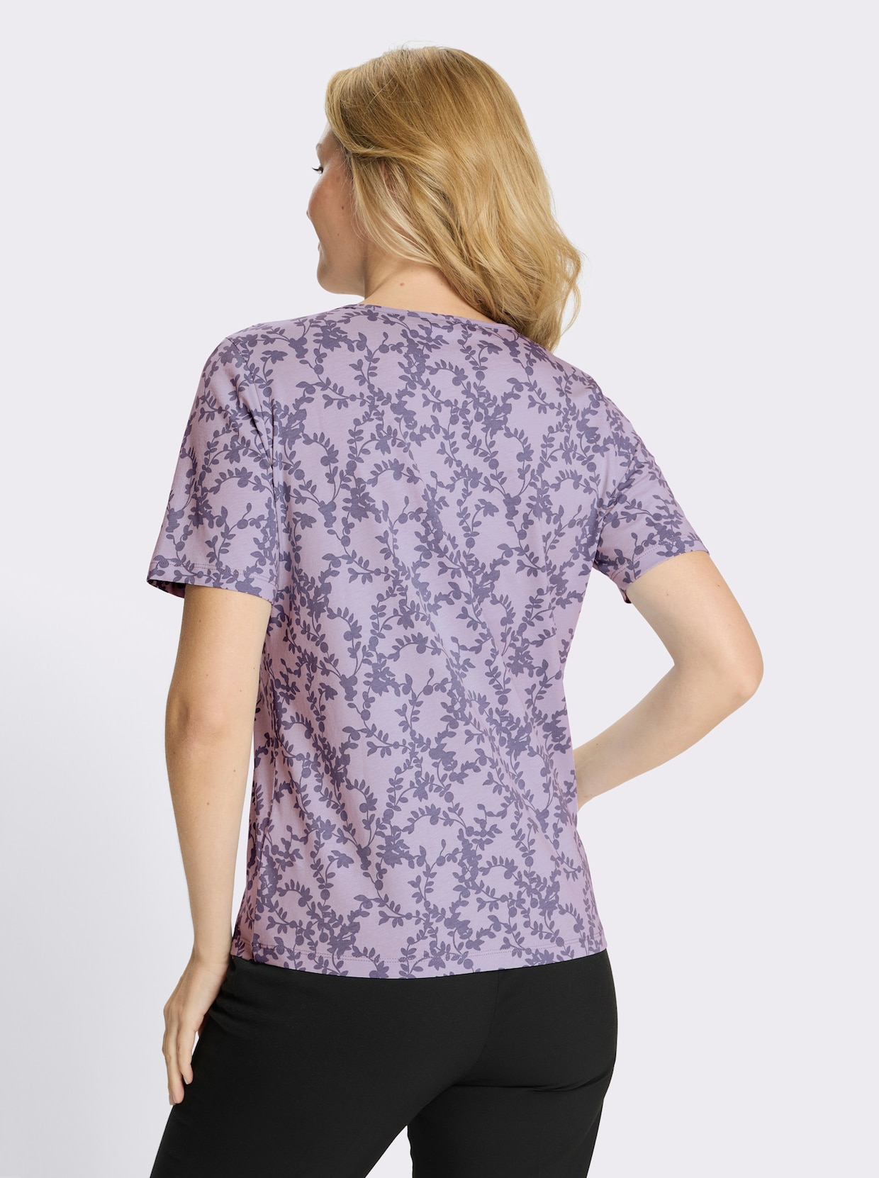 Kurzarmshirt mit floralem Muster - flieder-feige-bedruckt