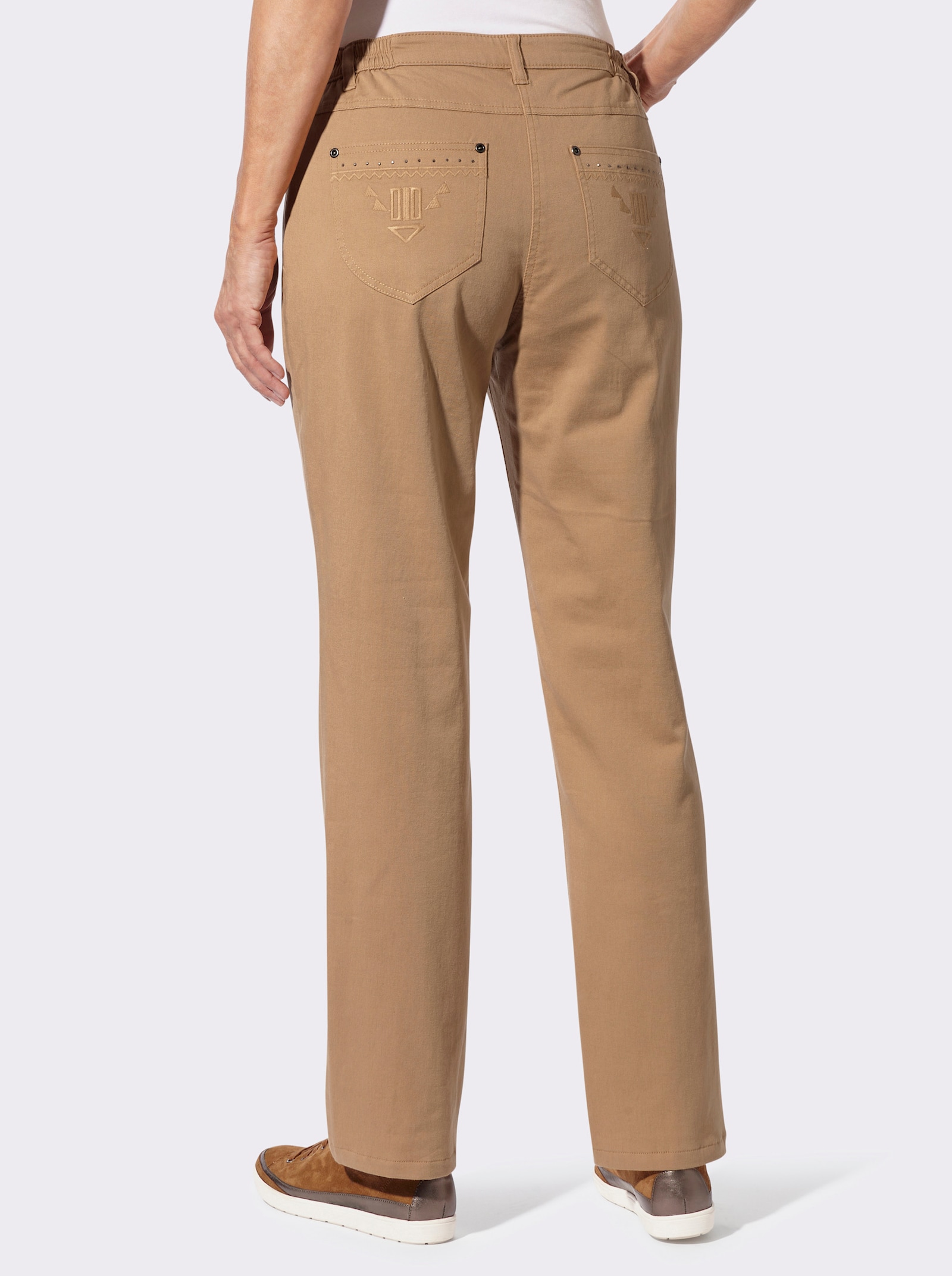 Jeans mit Metallplättchen-Deko - camel