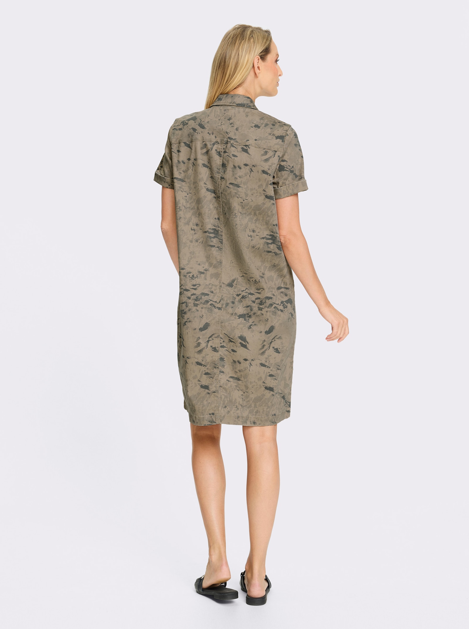 heine Robe imprimée avec patte de boutonnage, sur toute la longueur - sésame-anthracite imprimé