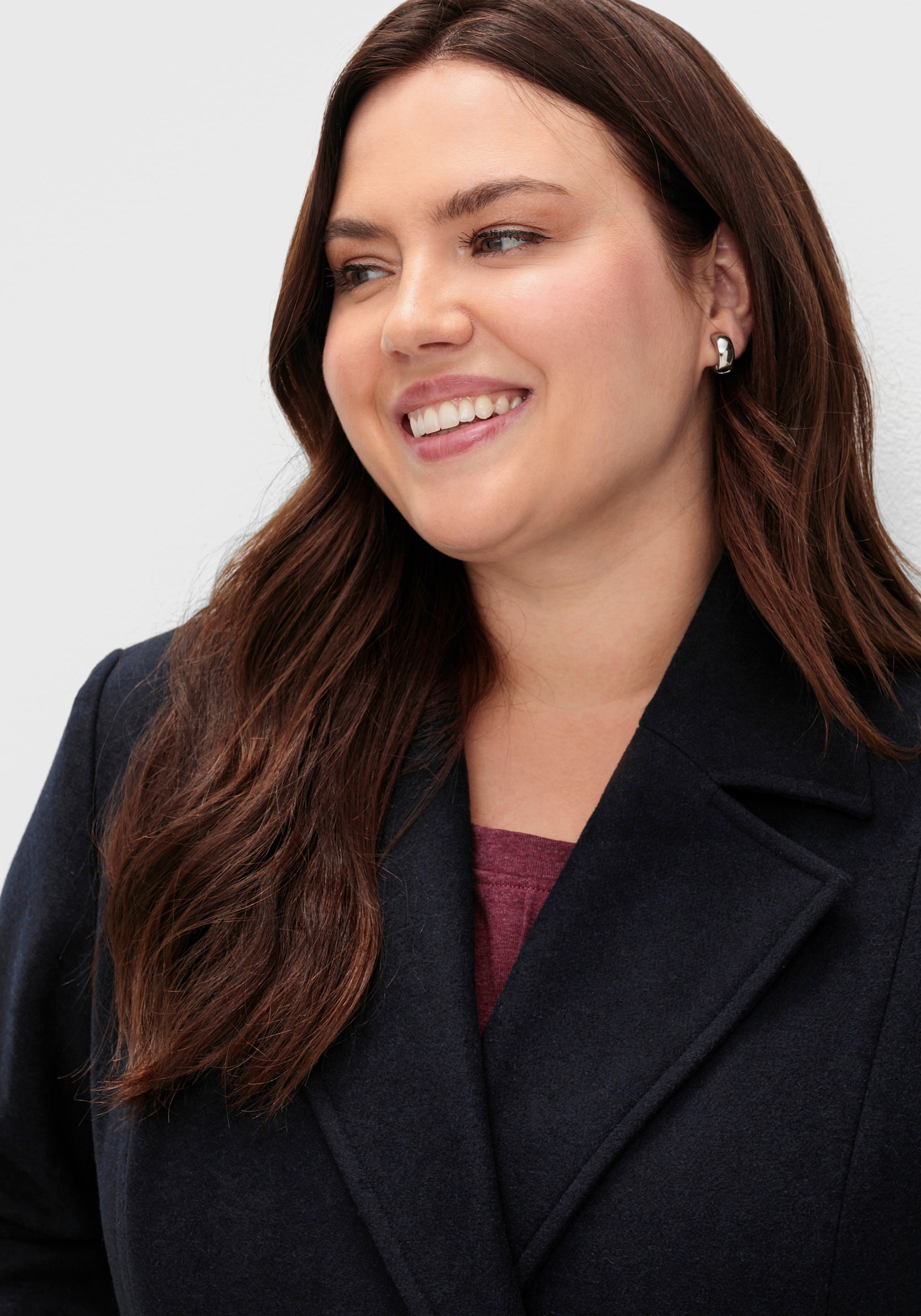 sheego Kurzjacke mit zweireihiger Knopfleiste - tiefblau