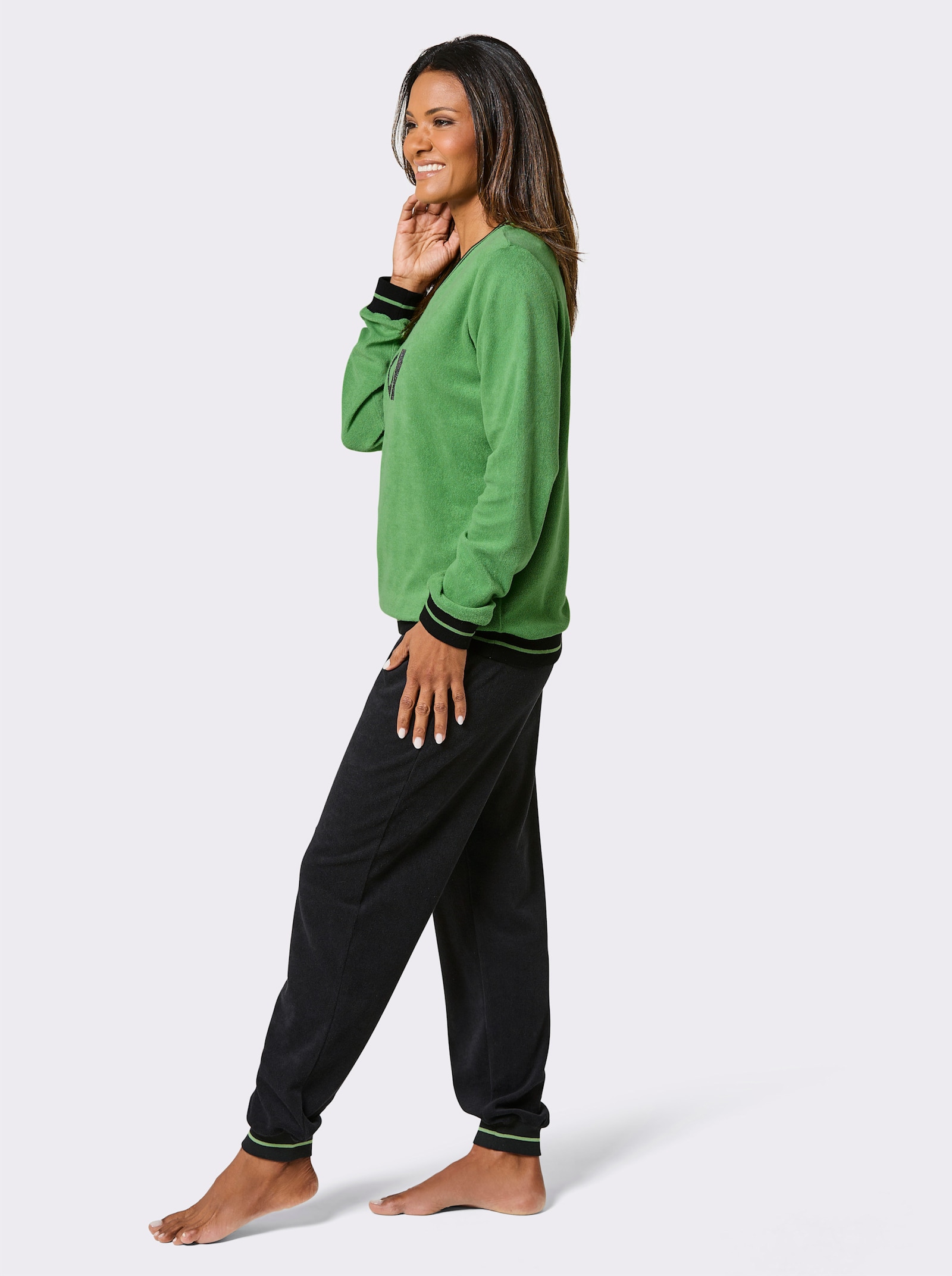 wäschepur Schlafanzug mit Ringelbündchen - apfel-schwarz