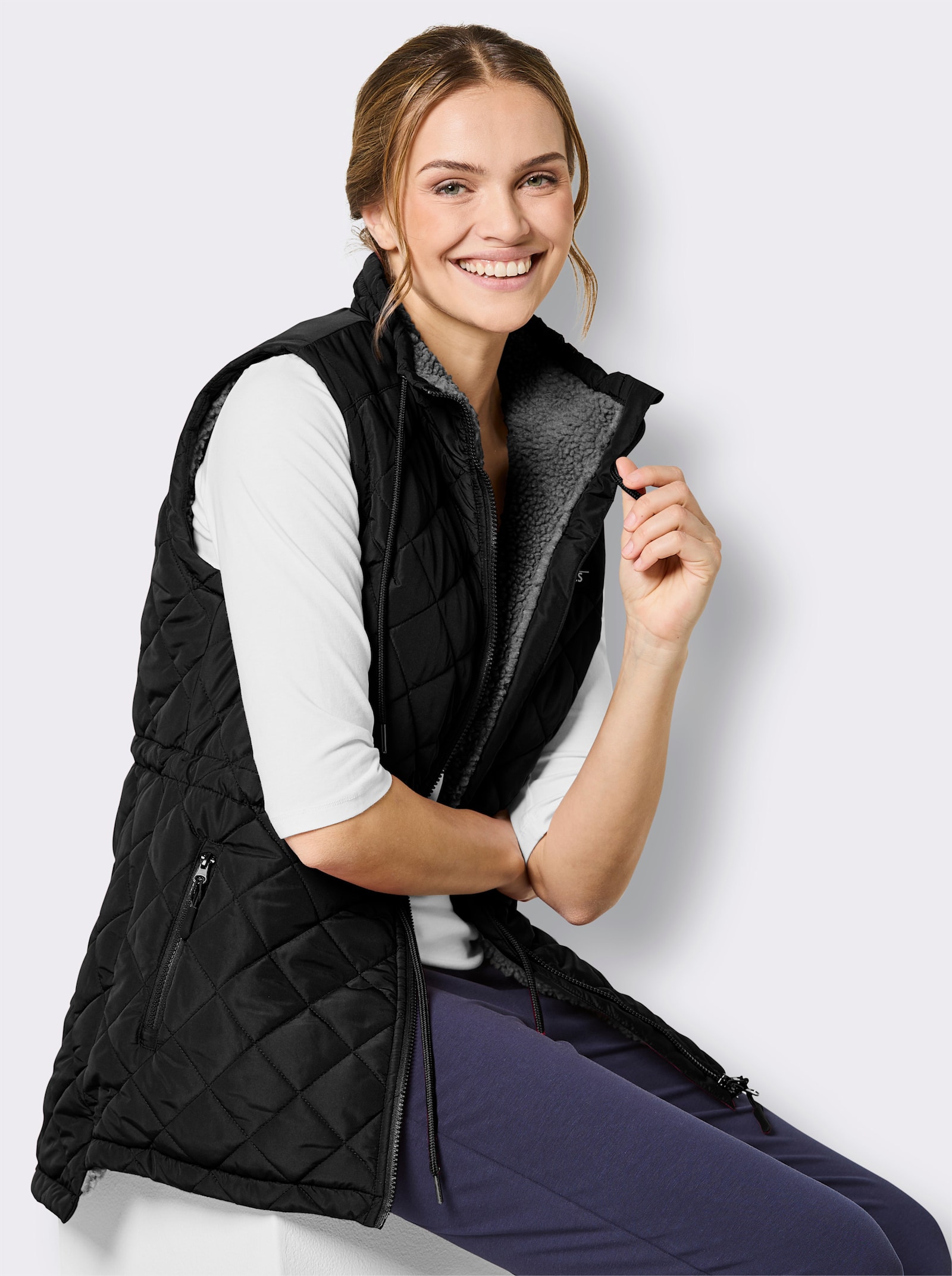 Catamaran Sports Steppweste , weitenverstellbar an Kragen und Taille - schwarz