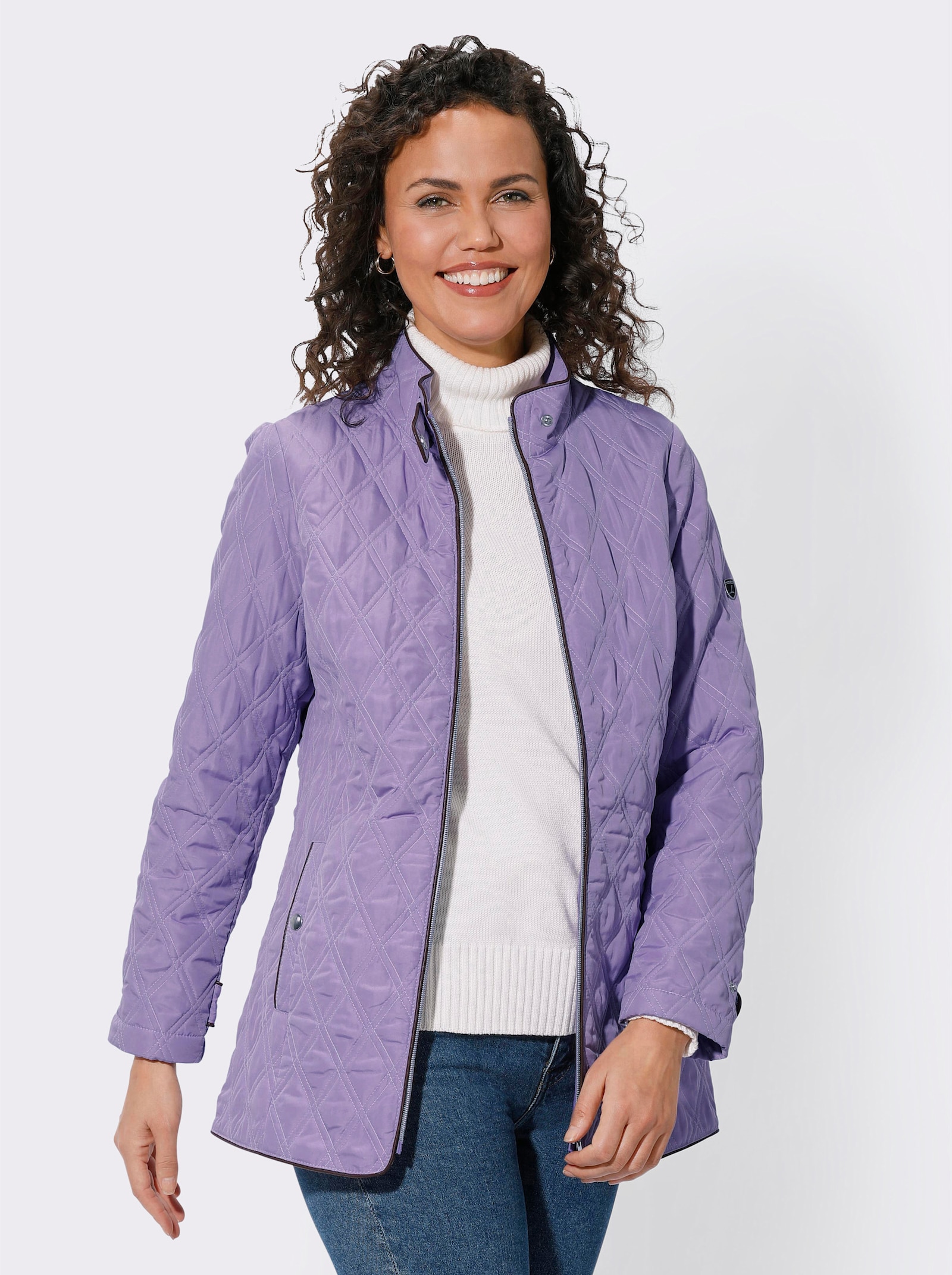 Steppjacke mit Lederimitat-Paspelierungen - lavendel