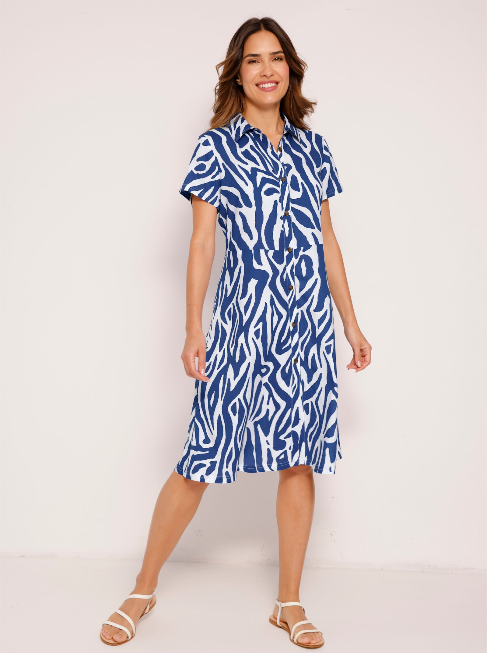 Sommerkleid im Animal-Dessin - royalblau-weiß-bedruckt