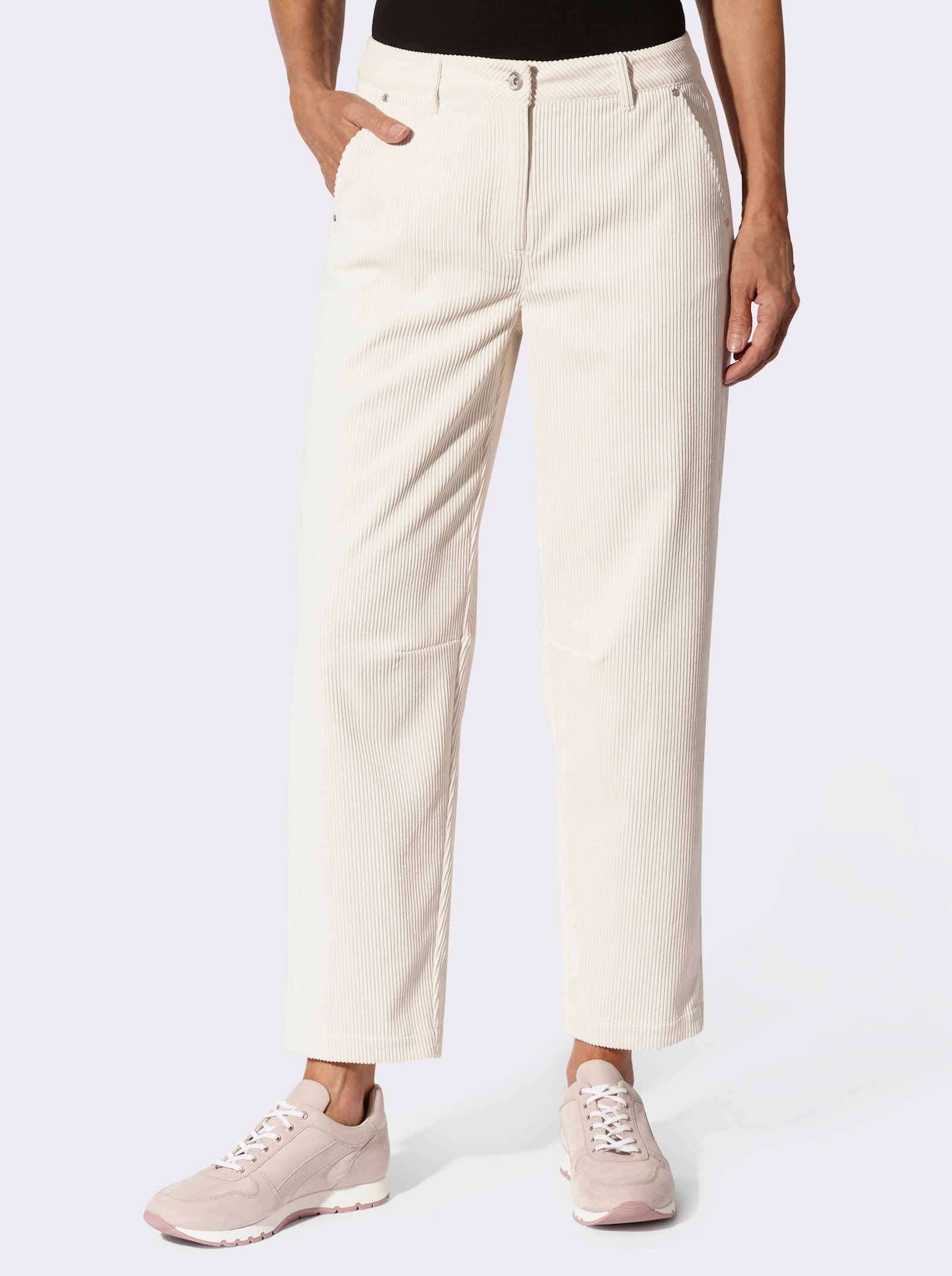 Cordhose mit fließendem Fall - champagner