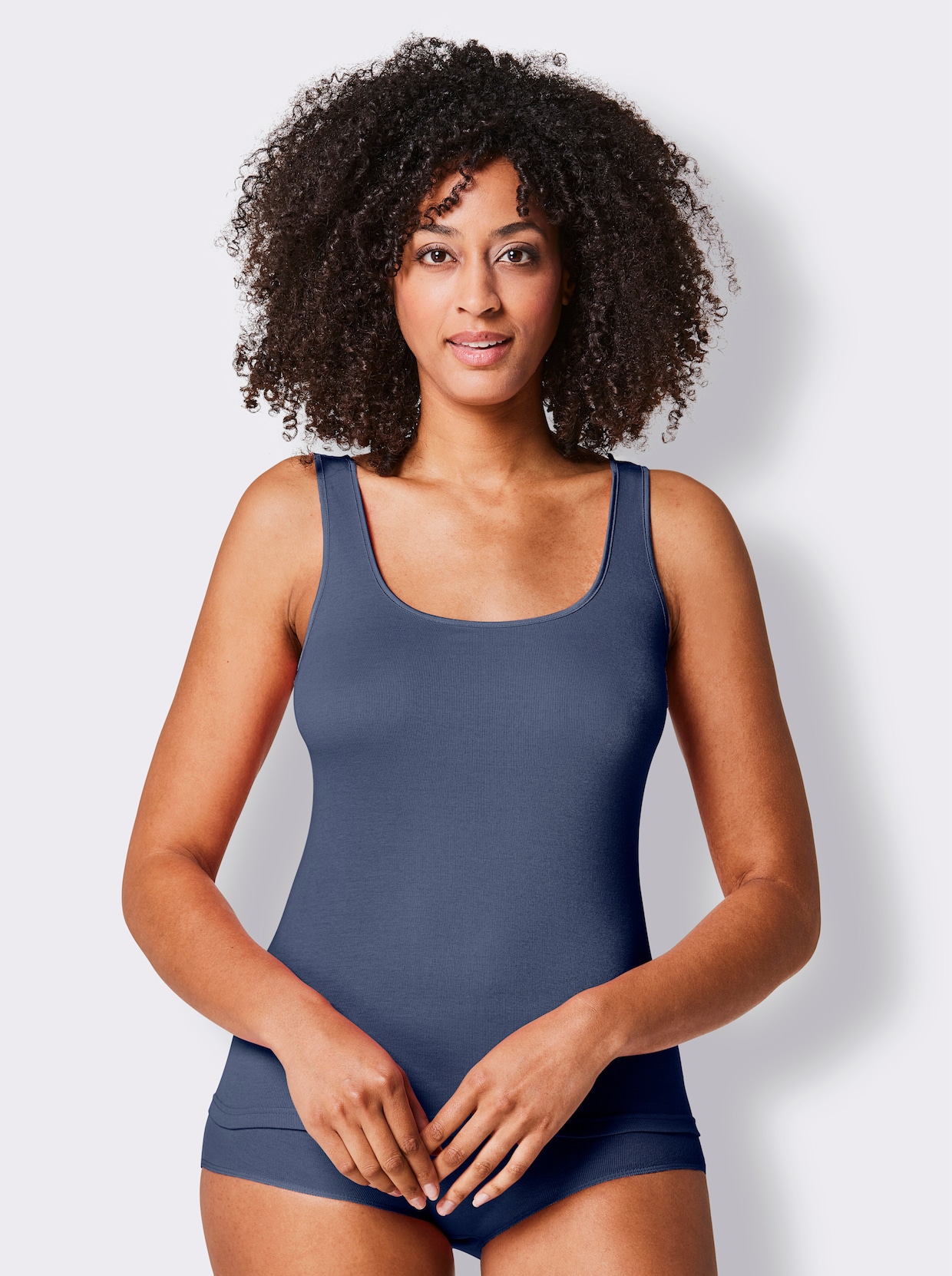 Nina von C. Mouwloze top - middenblauw