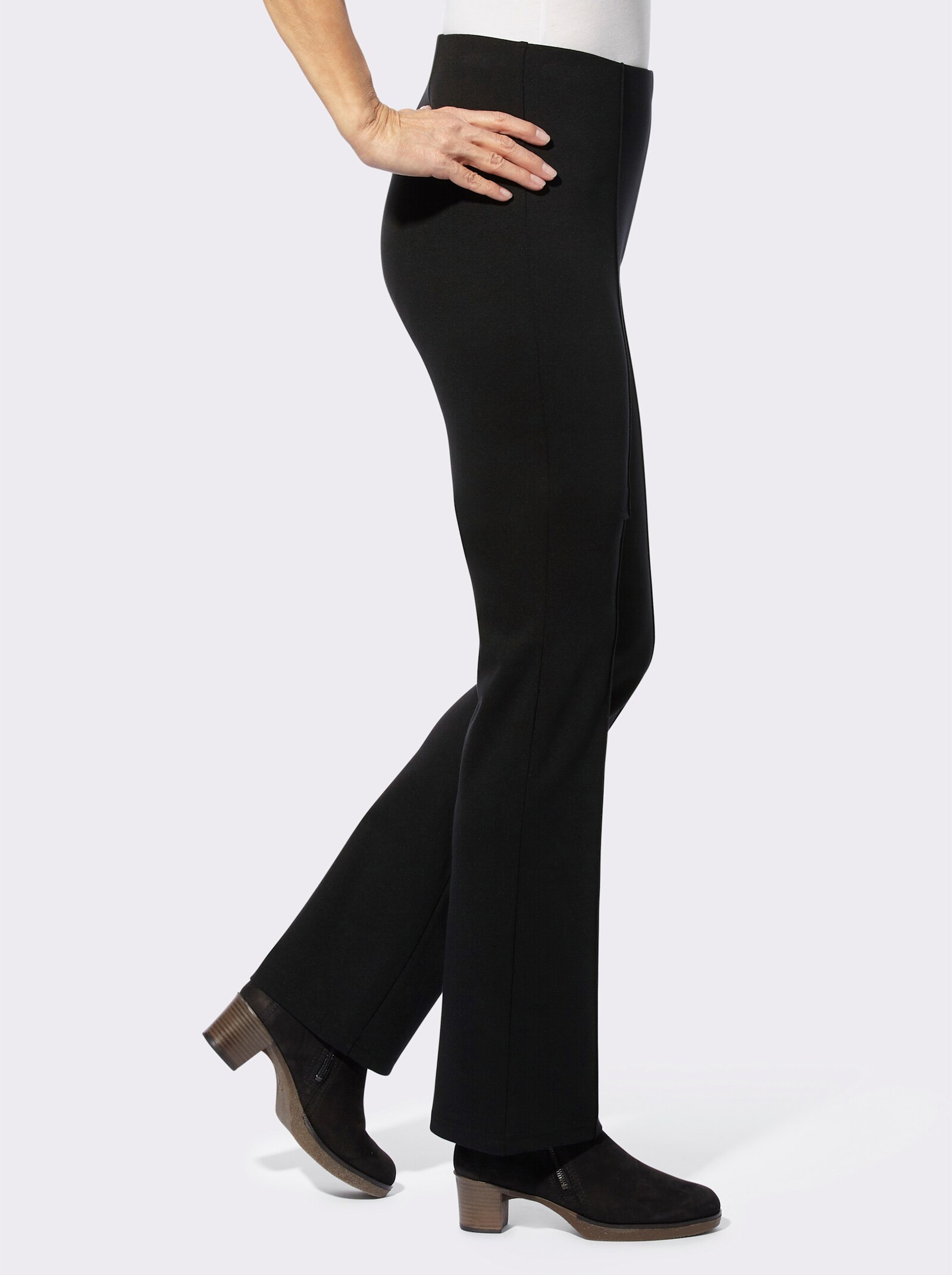 Kalhoty střihu bootcut se sámkem vpředu - černá