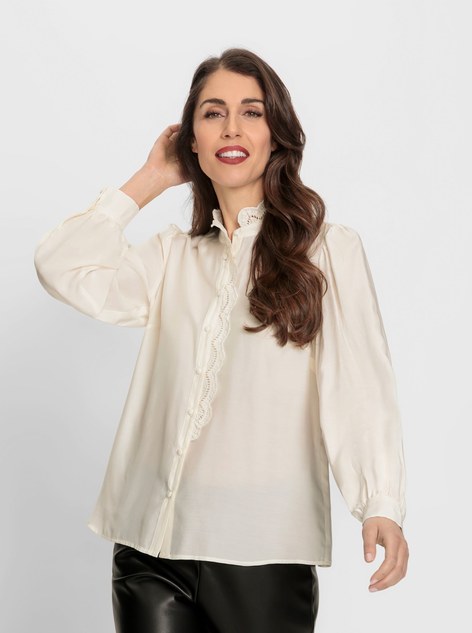 heine Bluse mit Stehkragen und Spitze - champagner