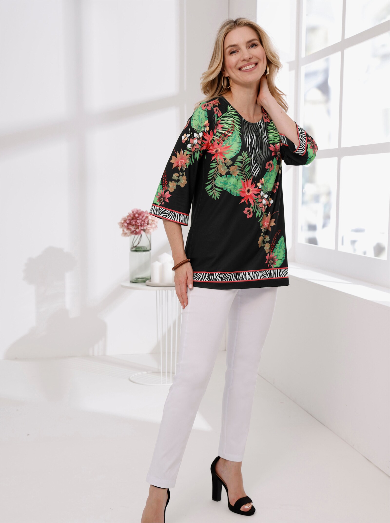 Tunikashirt mit Bordüren-Druck - schwarz-flamingo-bedruckt