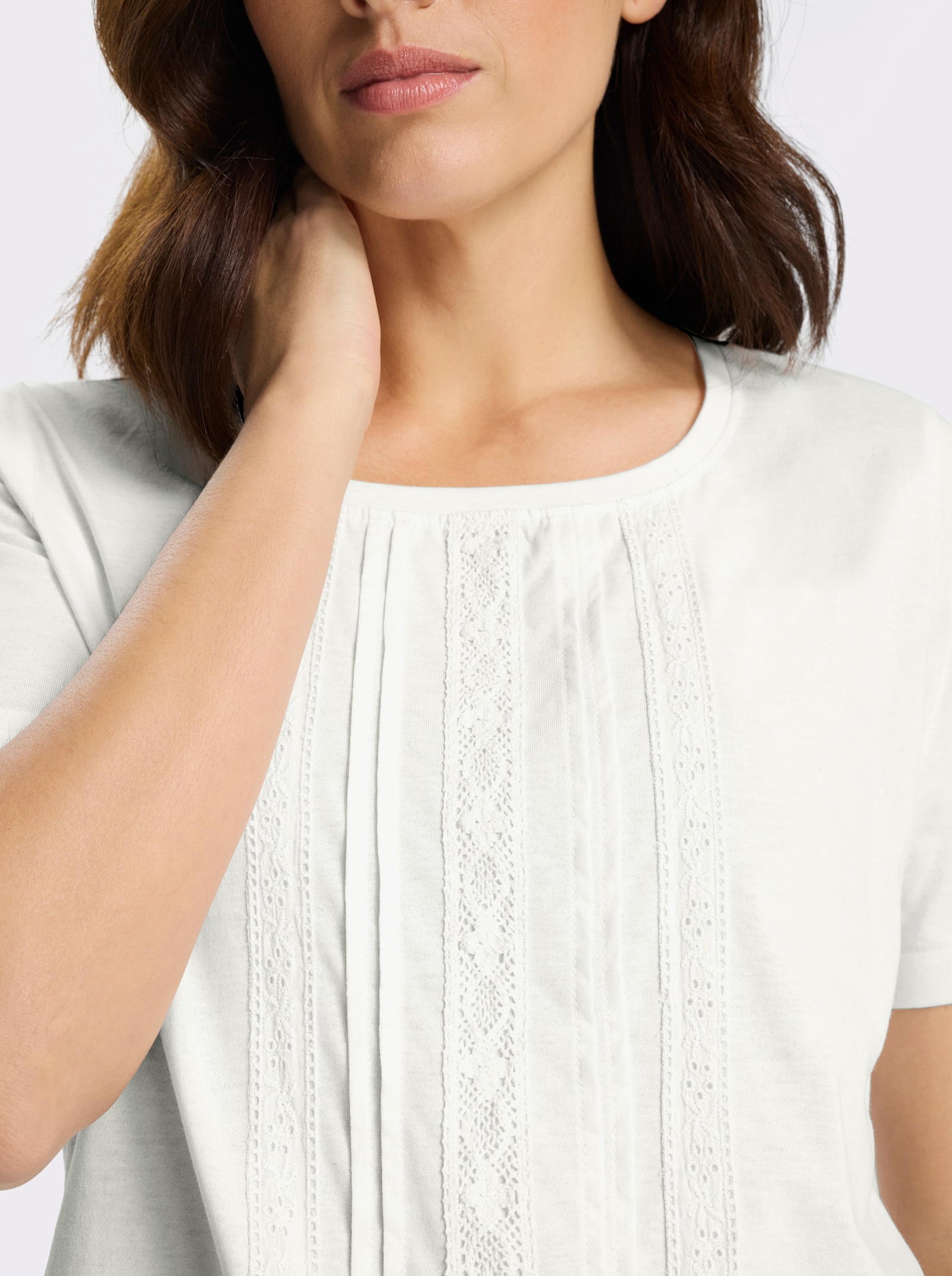 Kurzarmshirt in figurfreundlicher A-Linie - ecru