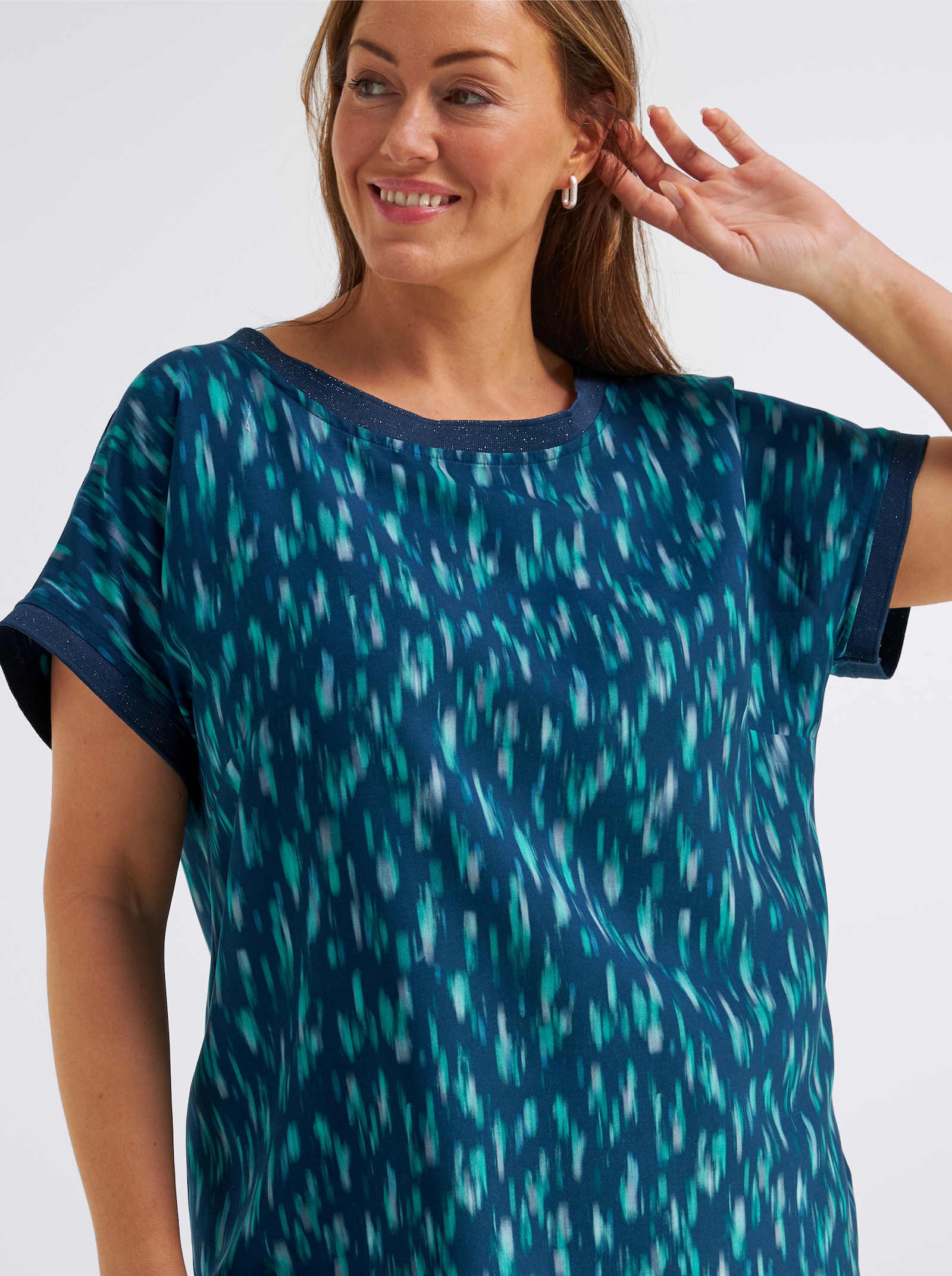 Druckbluse aus reiner, edler Viskose - dunkelblau-salbei-bedruckt