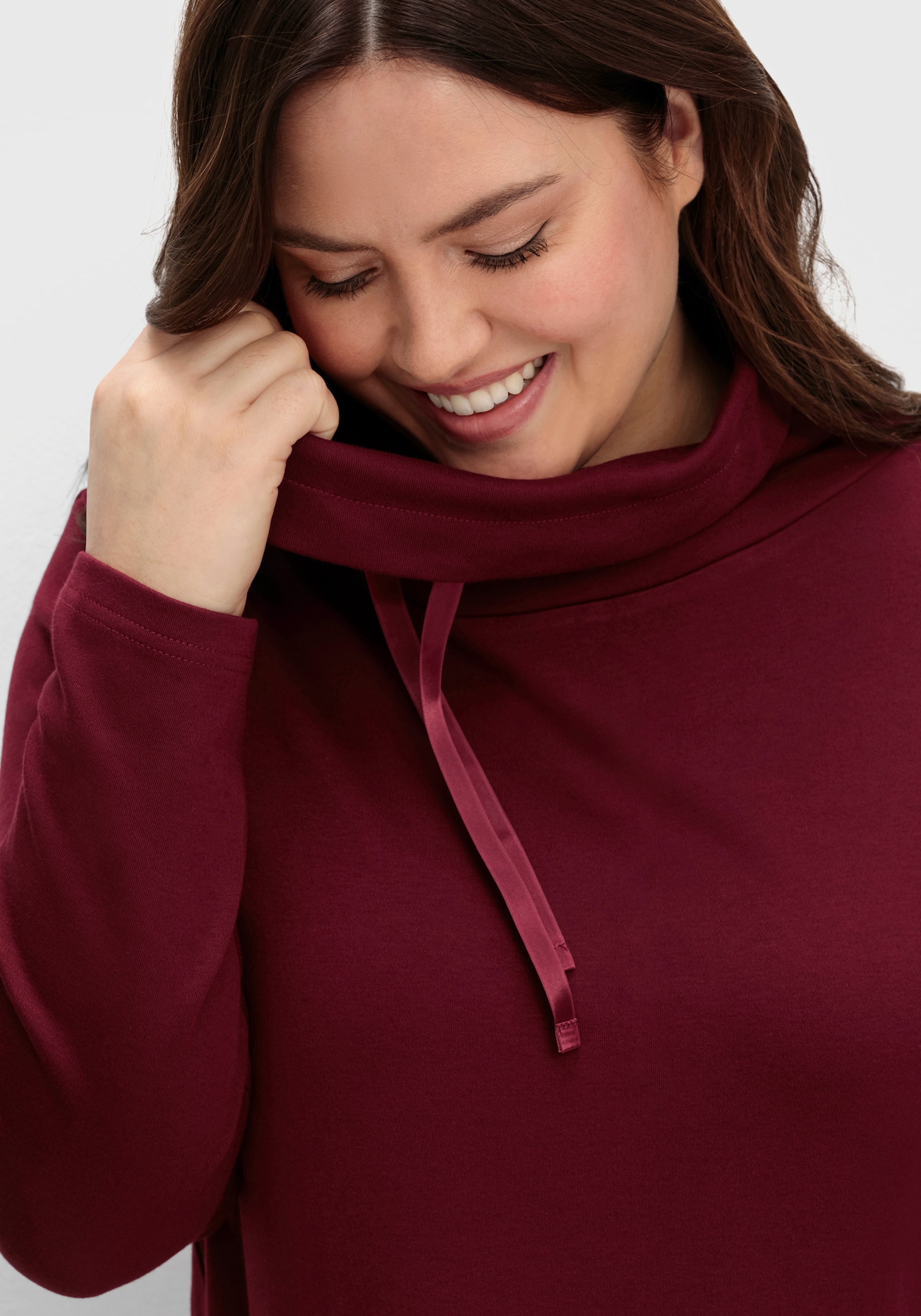 sheego Oversize-Shirt mit Satinbändern - weinrot
