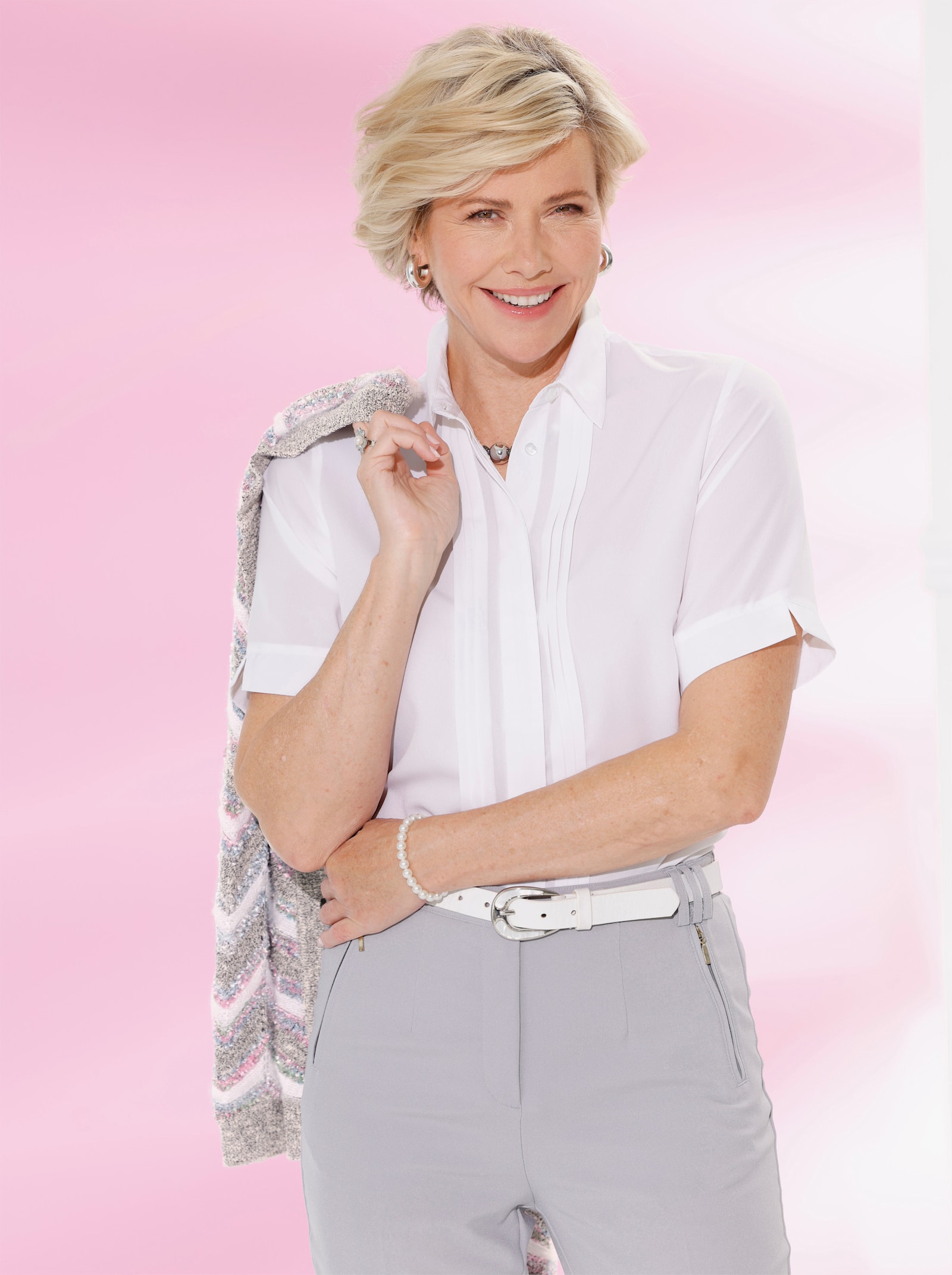 Blouse met korte mouw en sierbiezen - wit